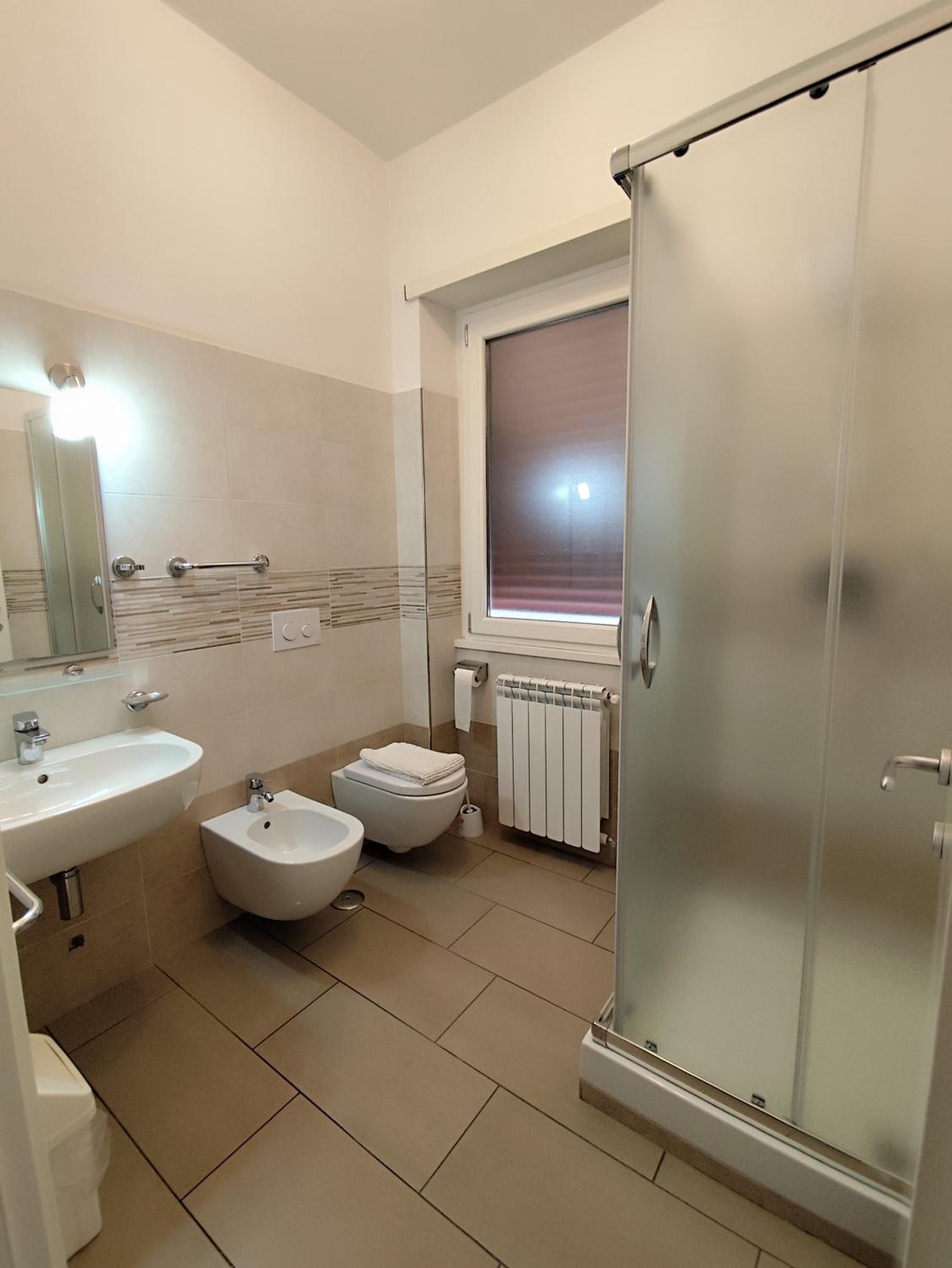 Double or Twin Room with Balcony photo 3
