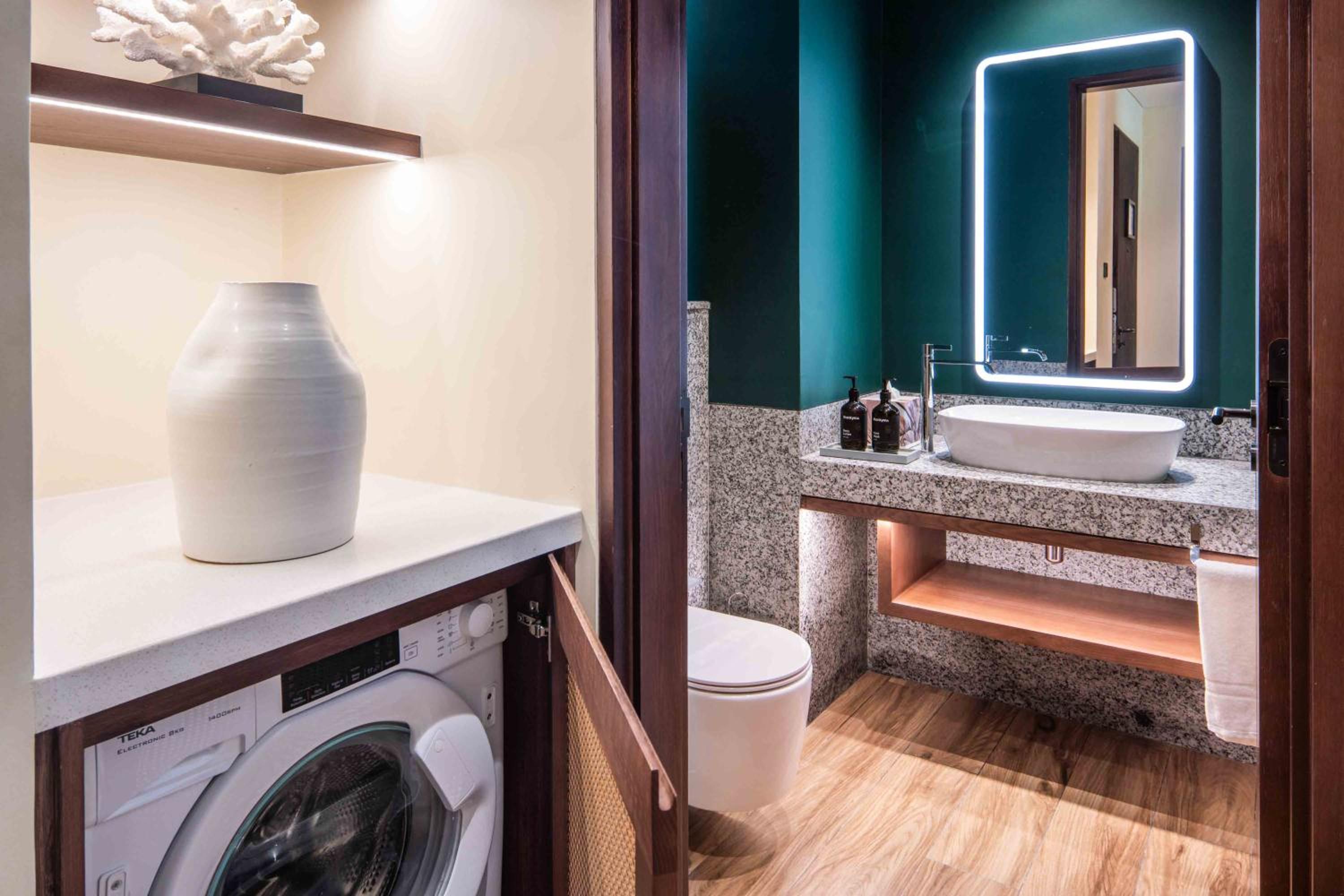 One-bedroom King Apartment - Nature View