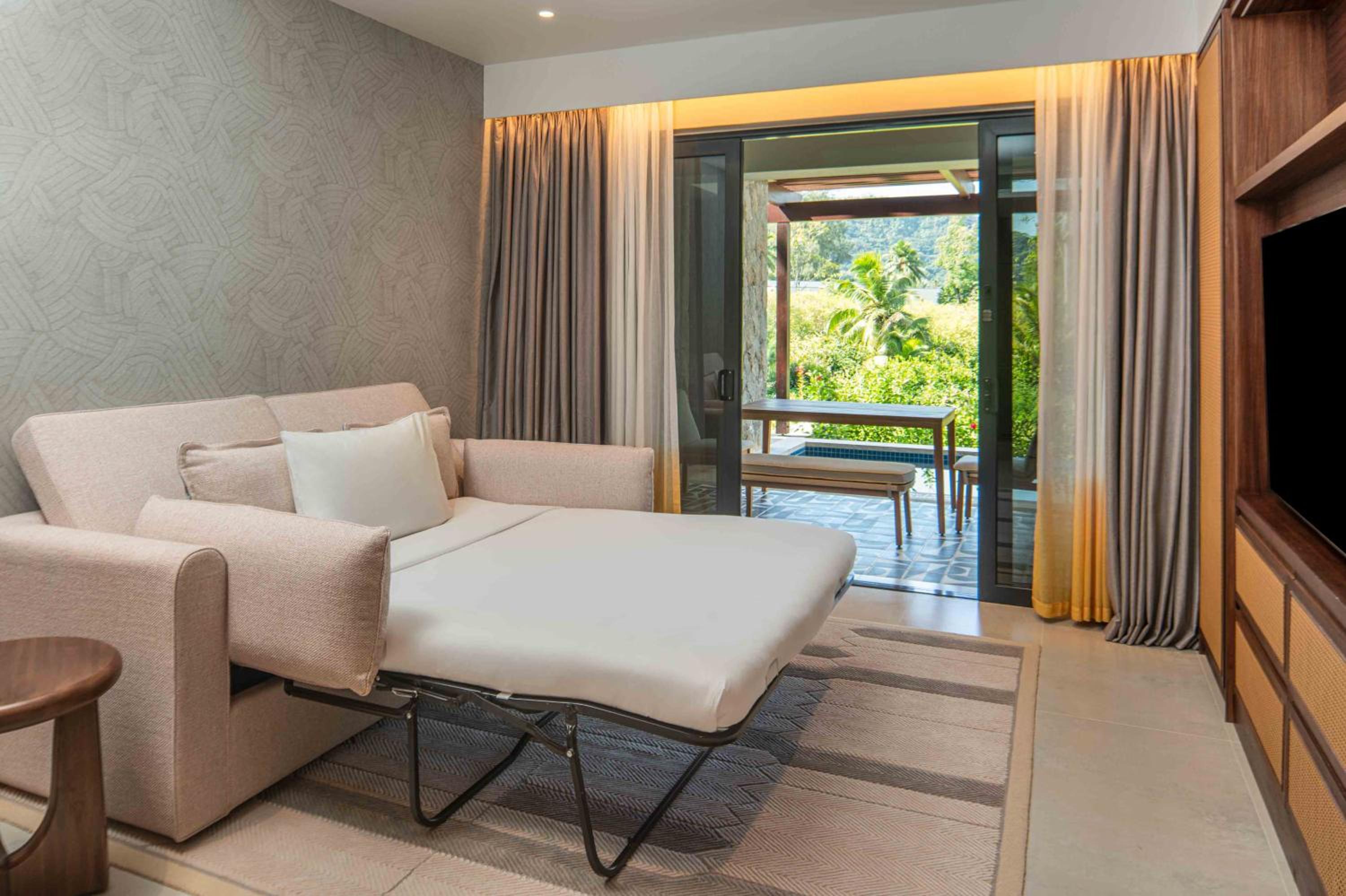 One-bedroom King Apartment - Nature View