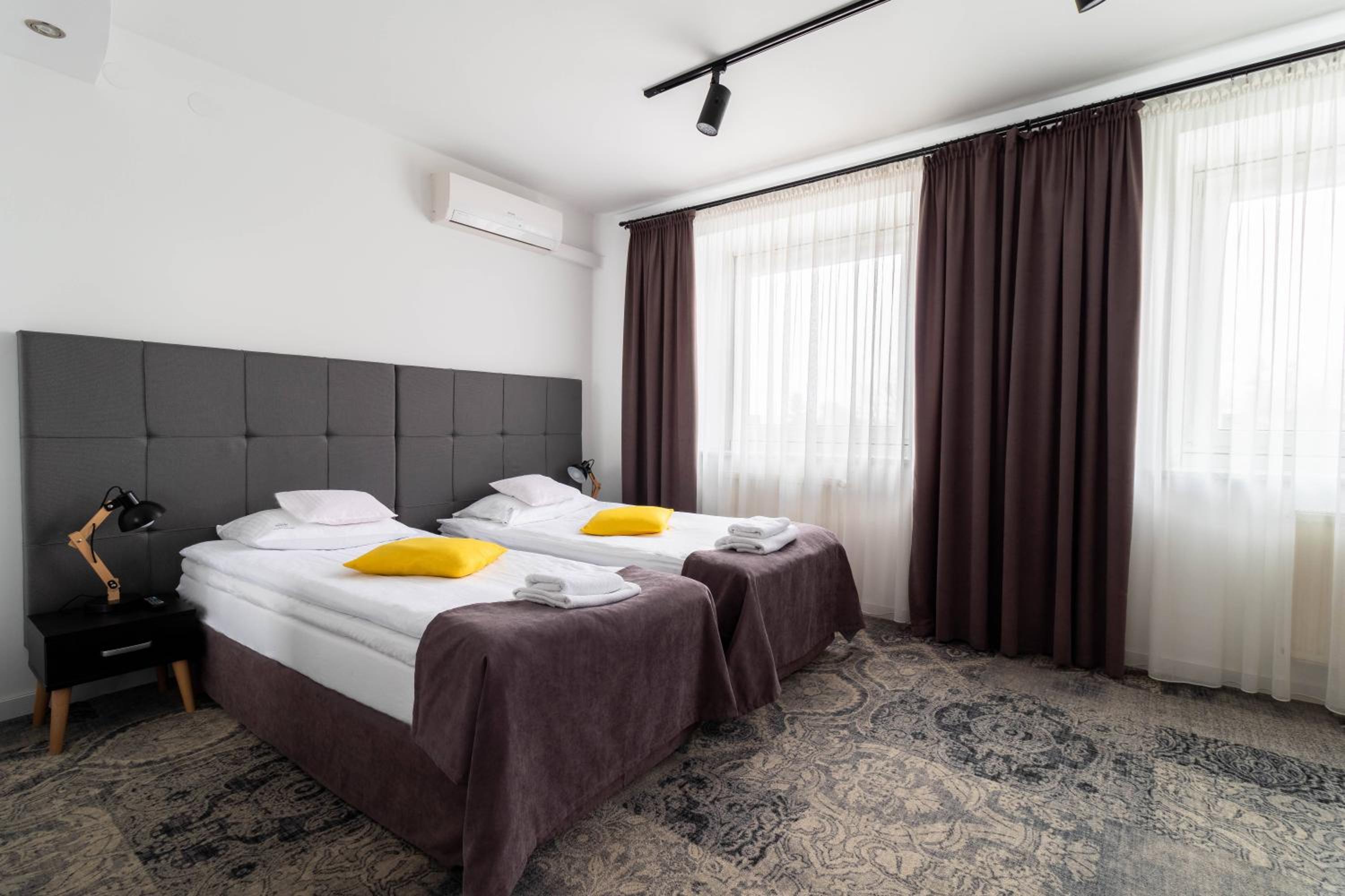 Deluxe Twin Room photo 2