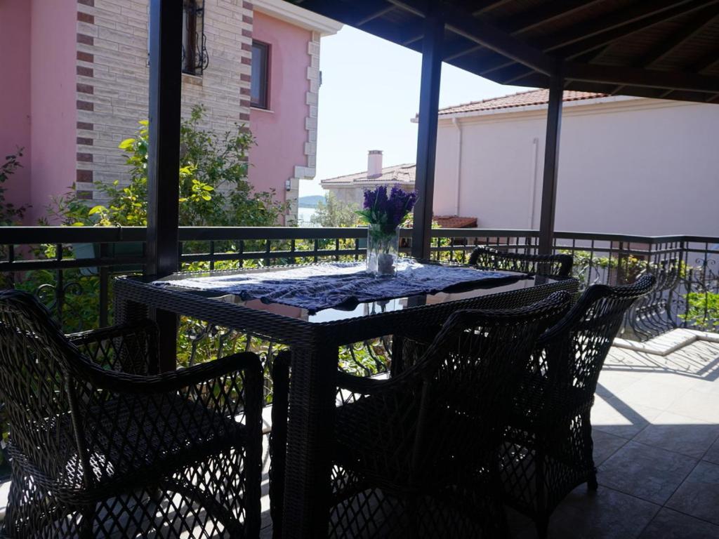 Two-Bedroom Villa photo 2