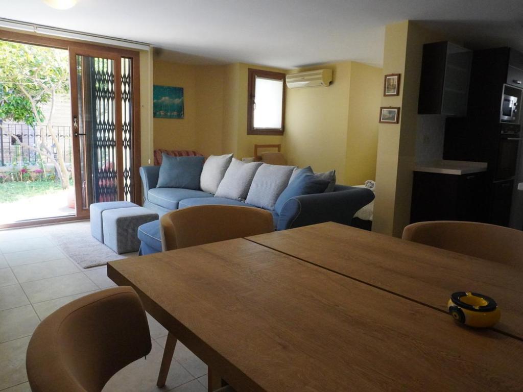 Villa with Garden View photo 2