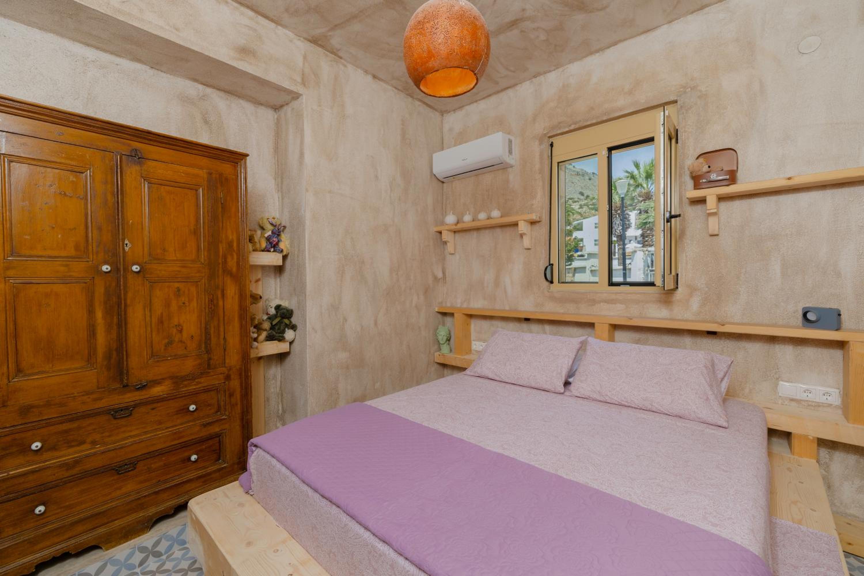 Two-Bedroom Apartment with Terrace and Sea View photo 2