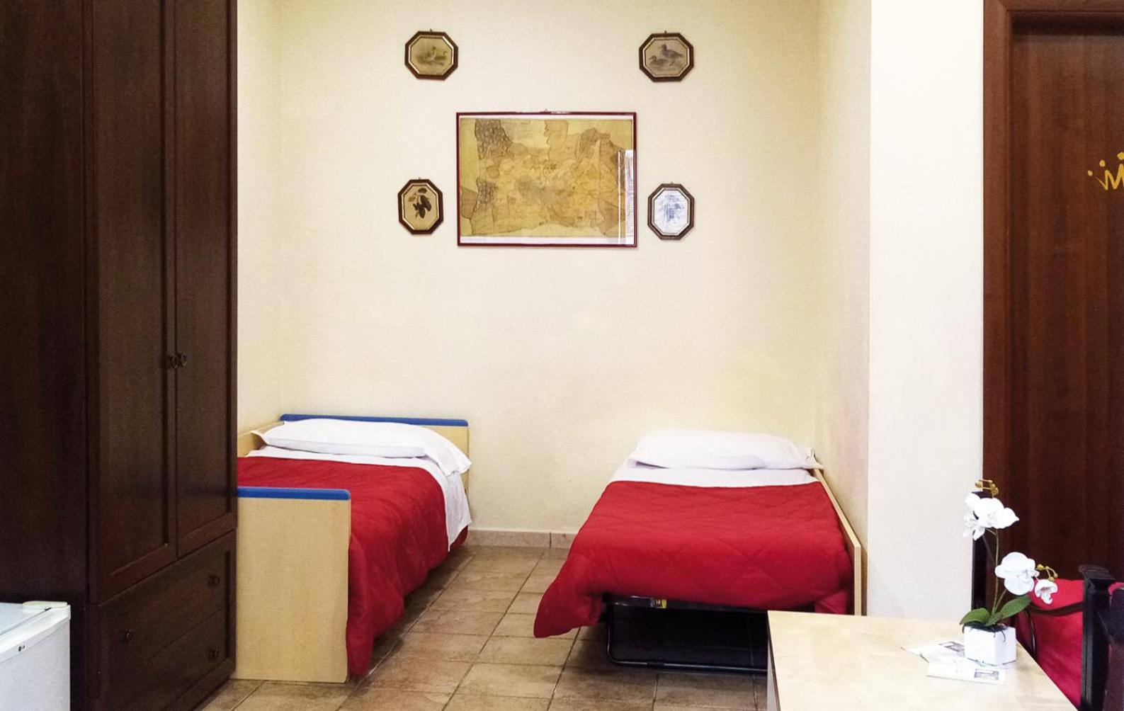 Quadruple Room - Photo 3