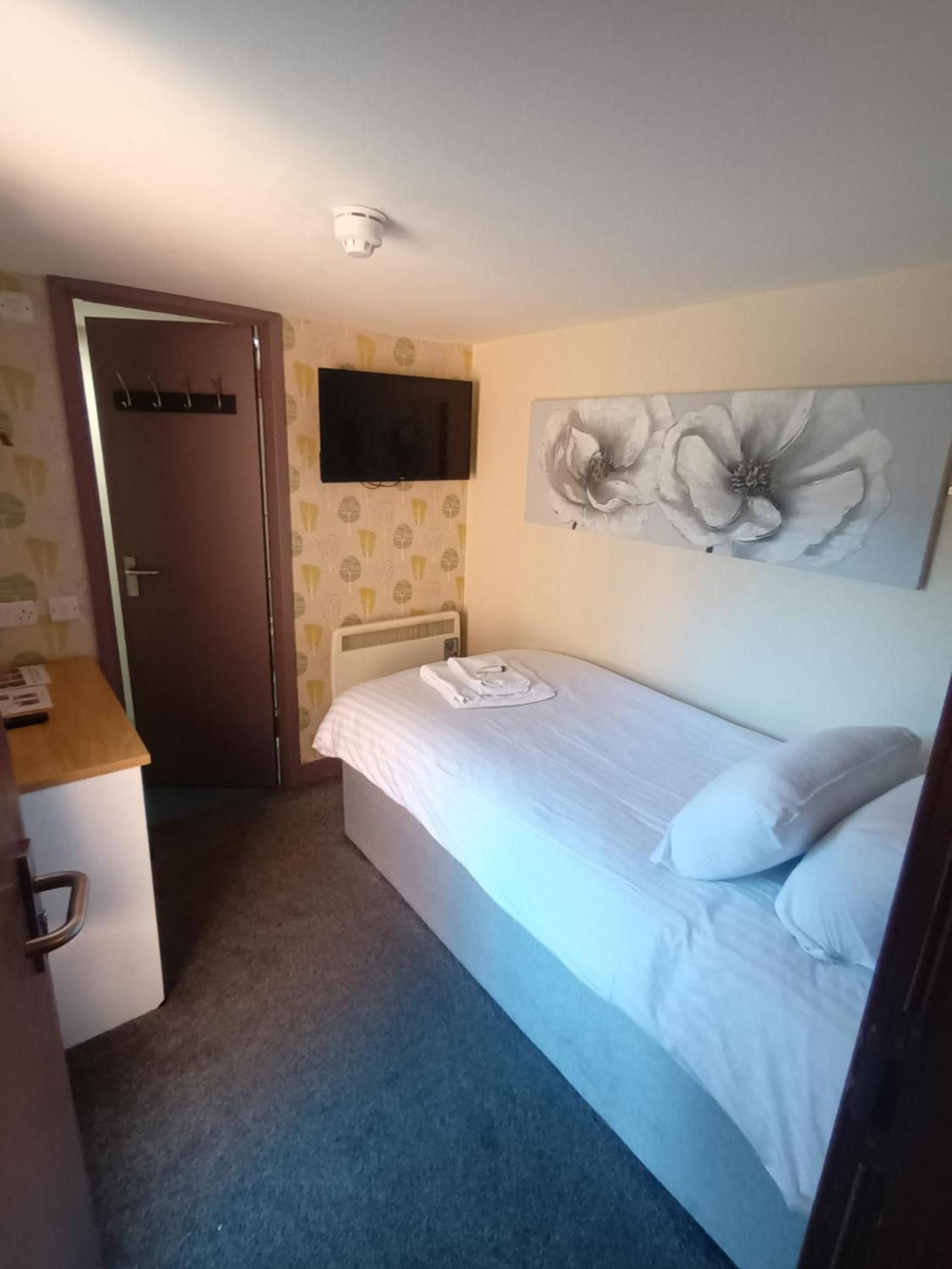 Budget Single Room