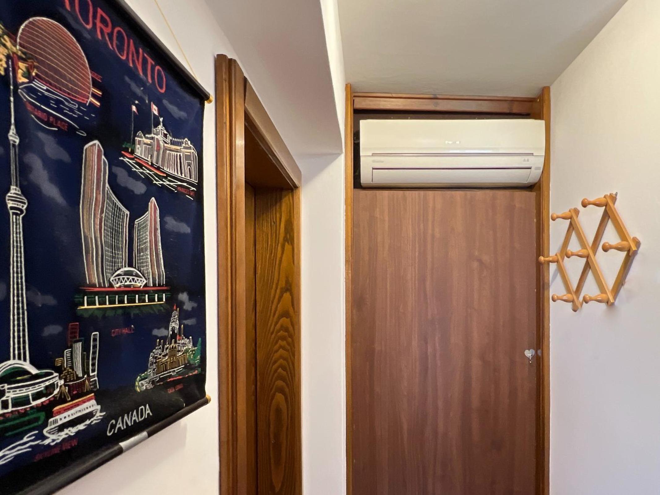 One-Bedroom Apartment with Sea View photo 2