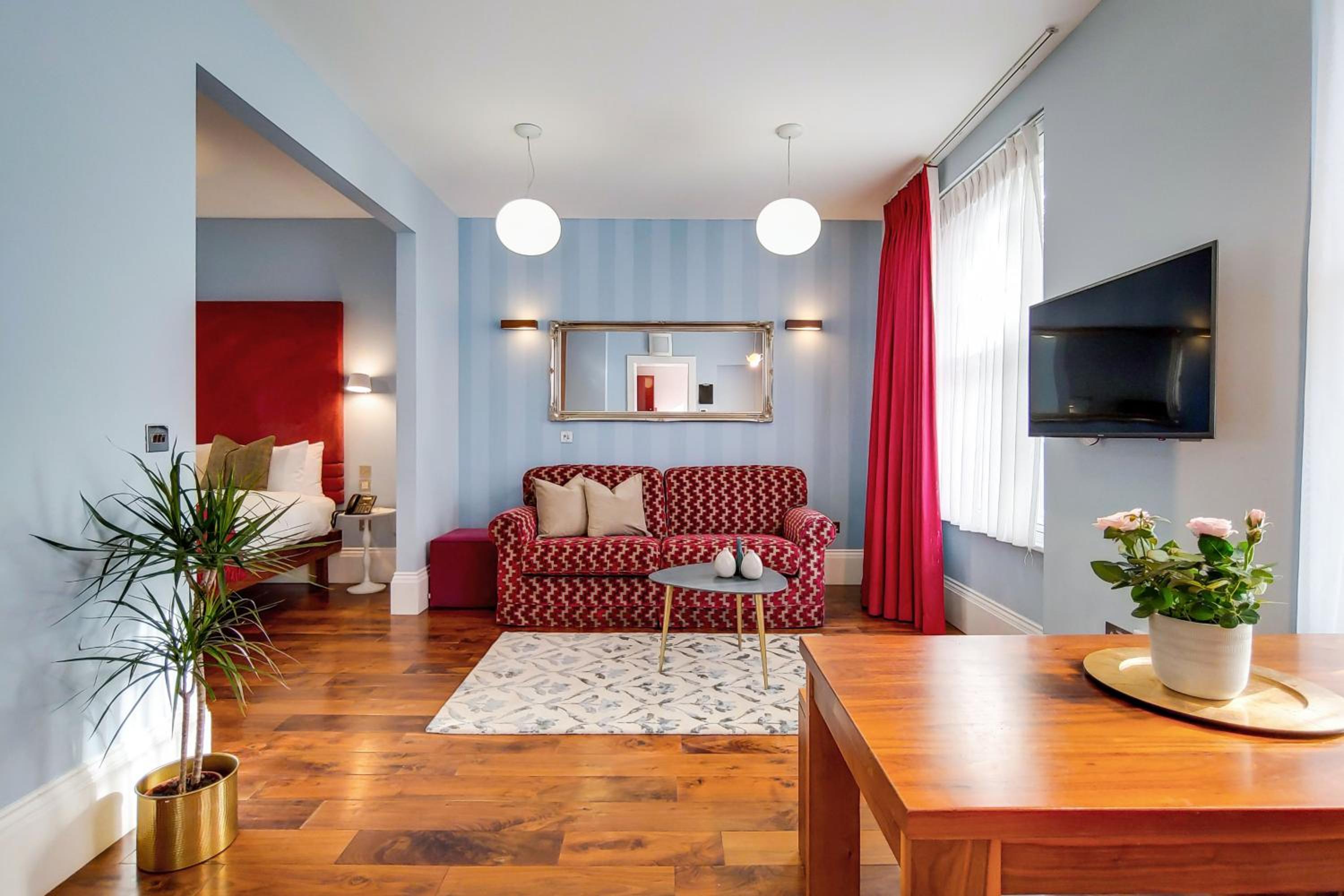 Comfortable Family-Friendly Apartment photo 2