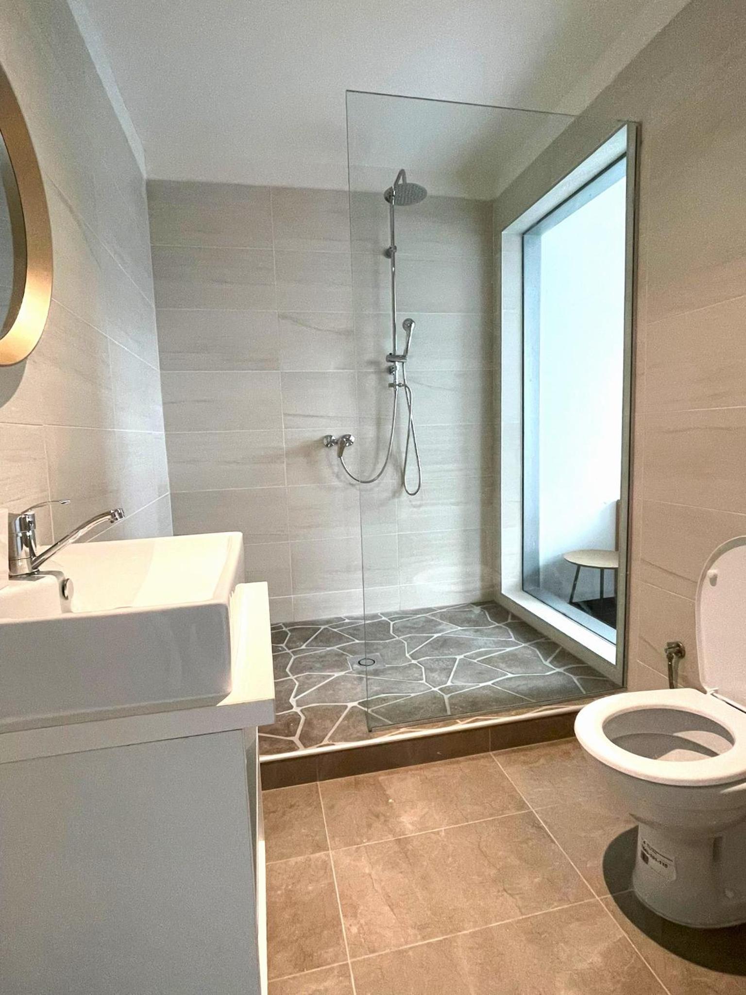 Deluxe Double or Twin Room photo 3