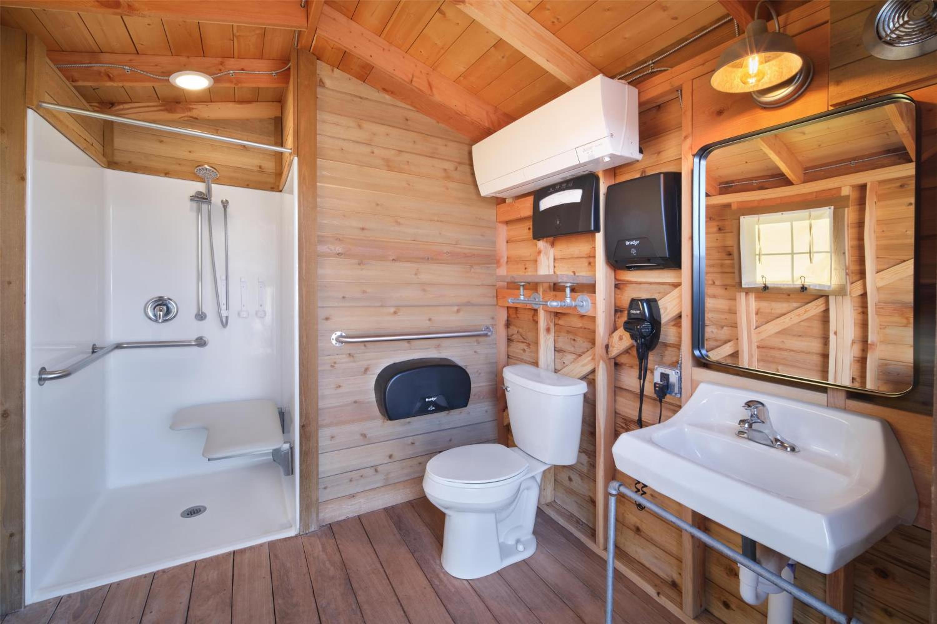 Showy Covered Wagon - Photo 8
