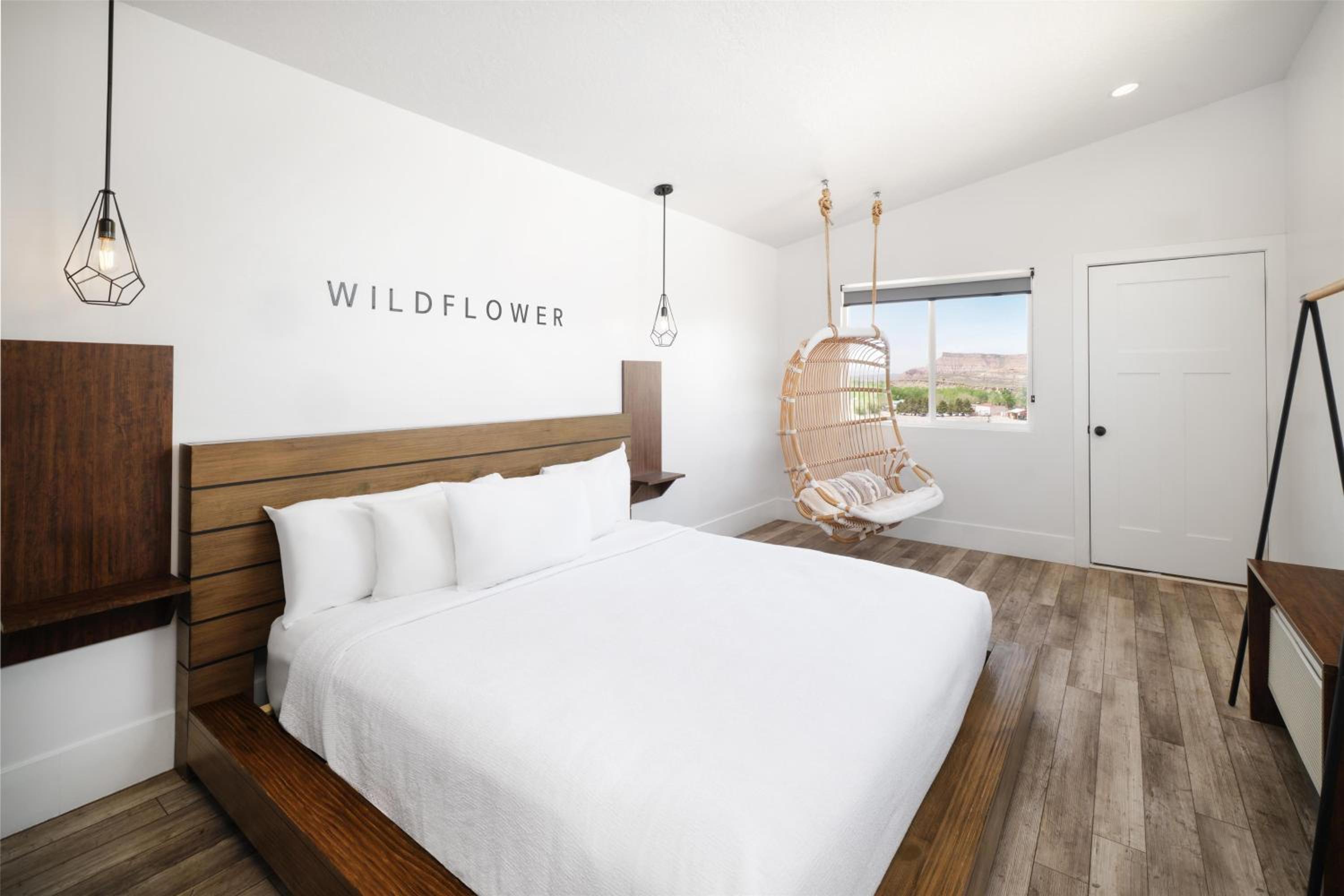Paintbrush King Suite - Photo 5