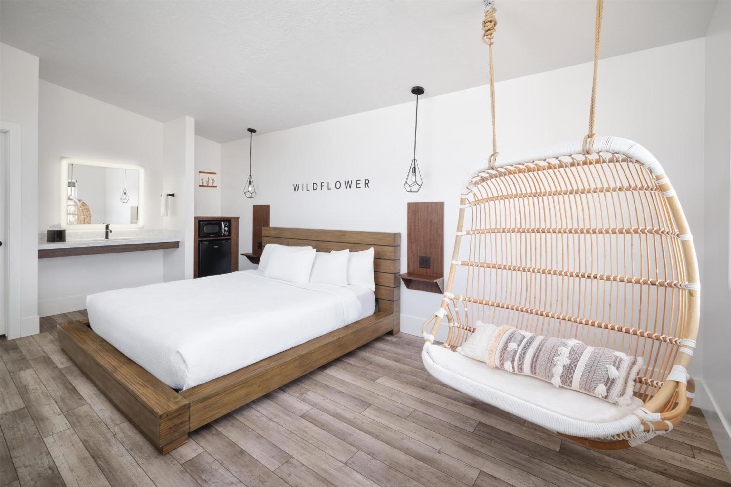 Paintbrush King Suite - Photo 6