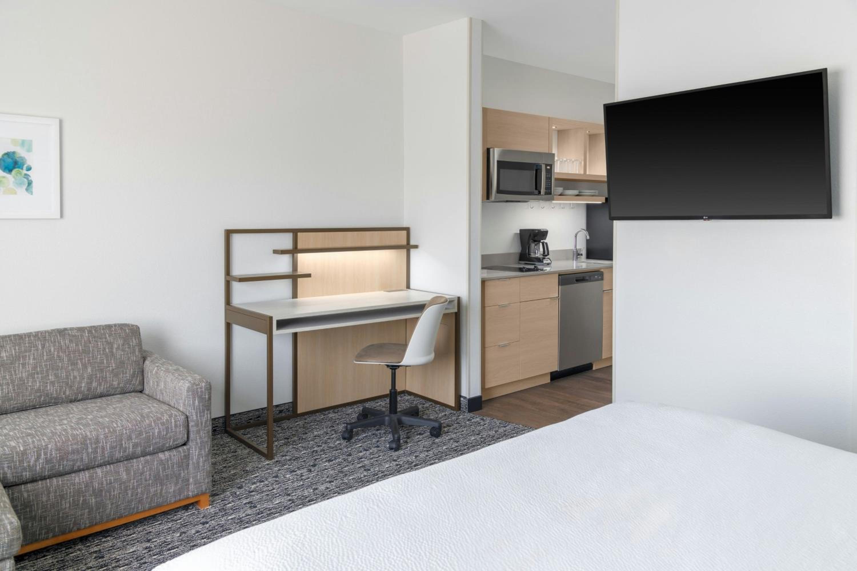 King Room with Sofa Bed and Roll-in Shower - Mobility and Hearing Accessible photo 2