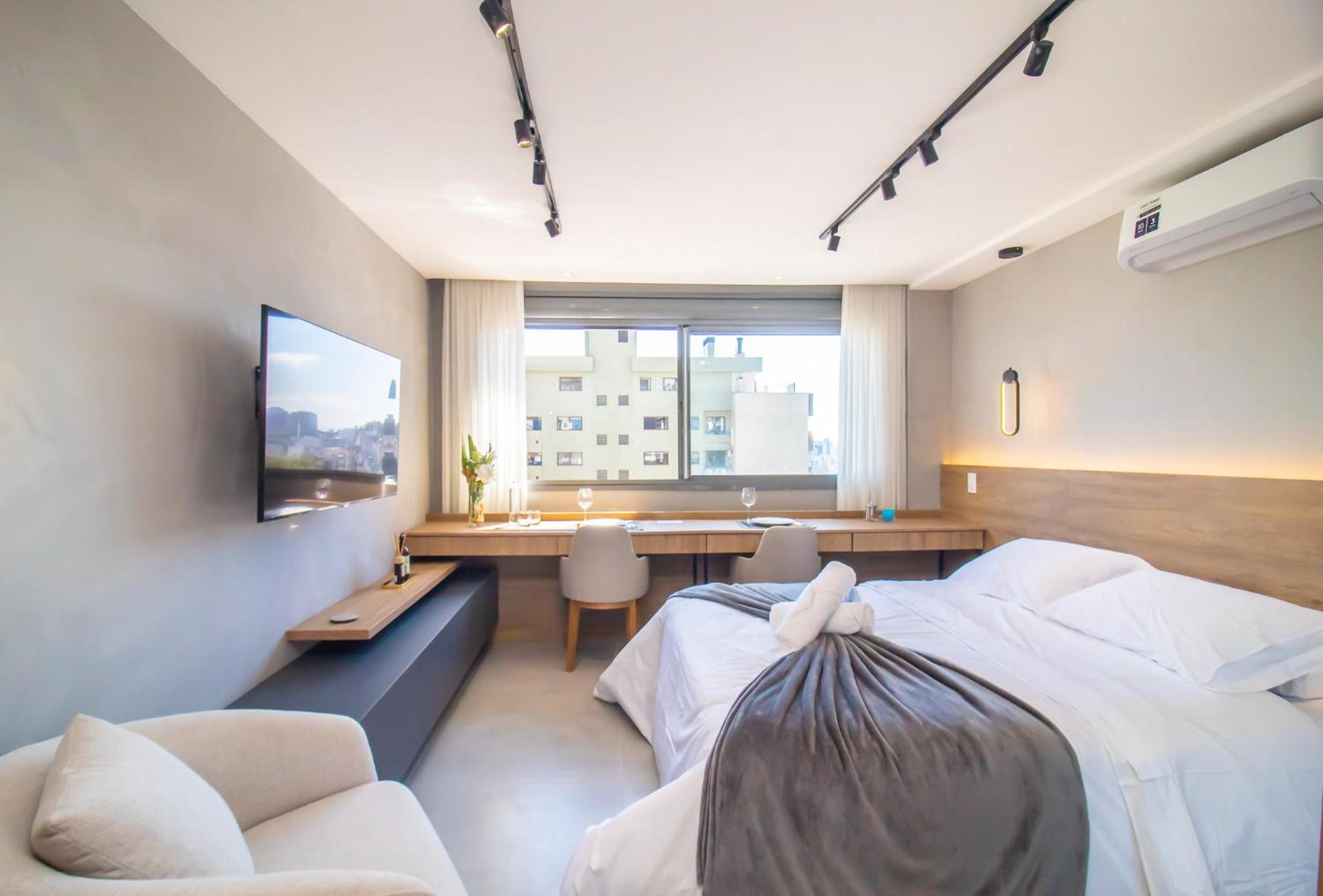 Studio Apartment with Queen Bed