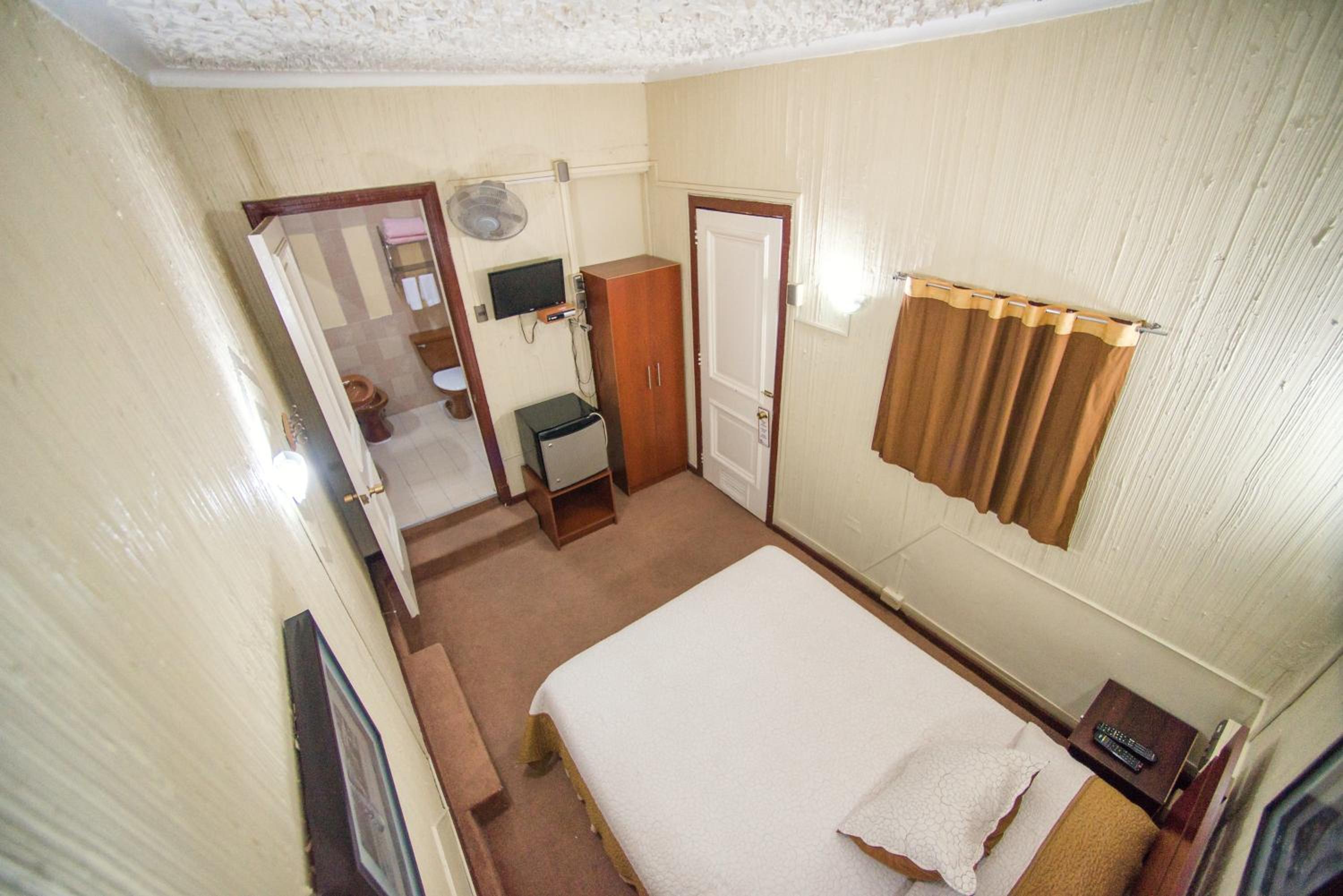 Single Room photo 3