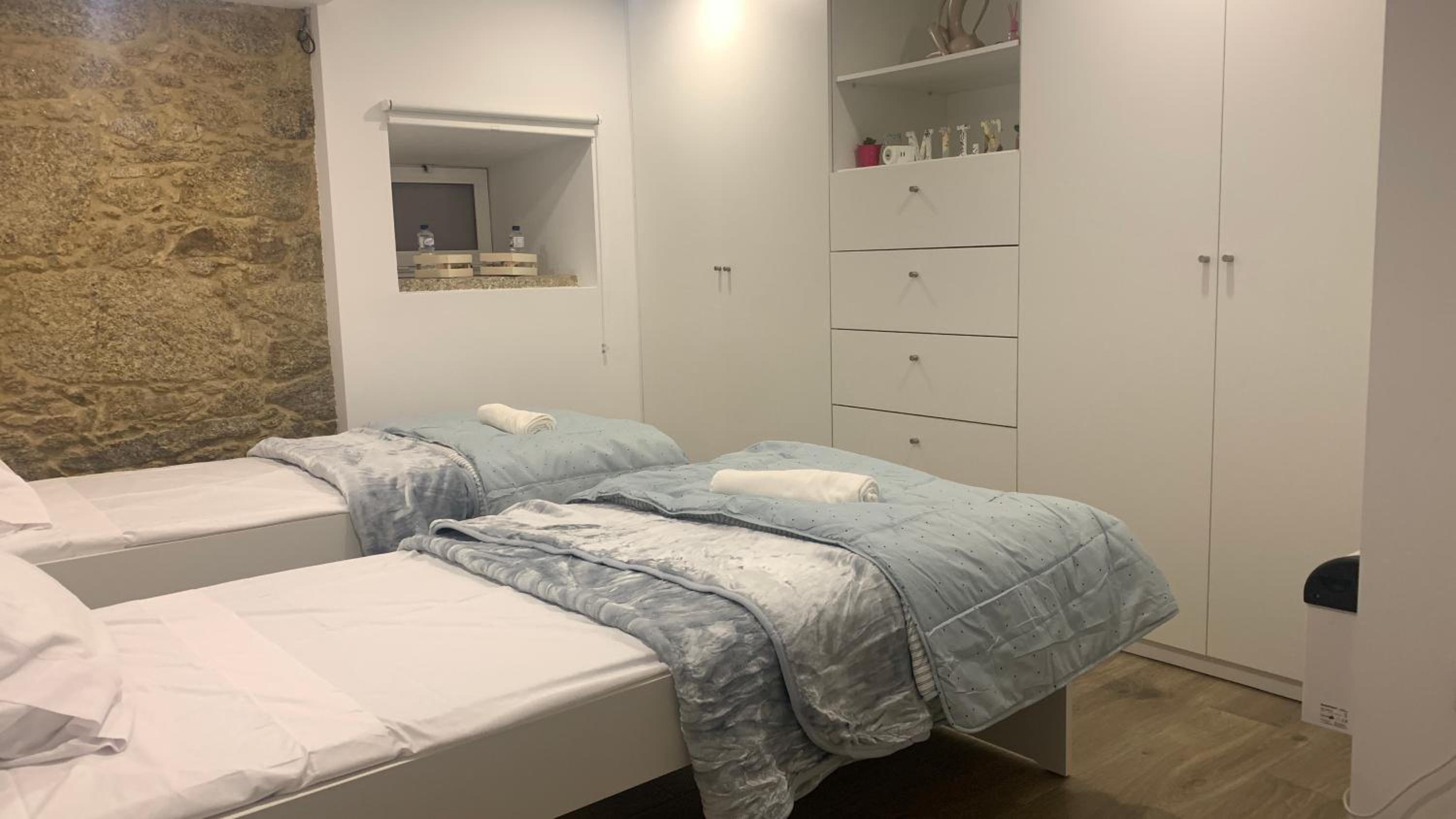 Twin Room with Shared Bathroom photo 2