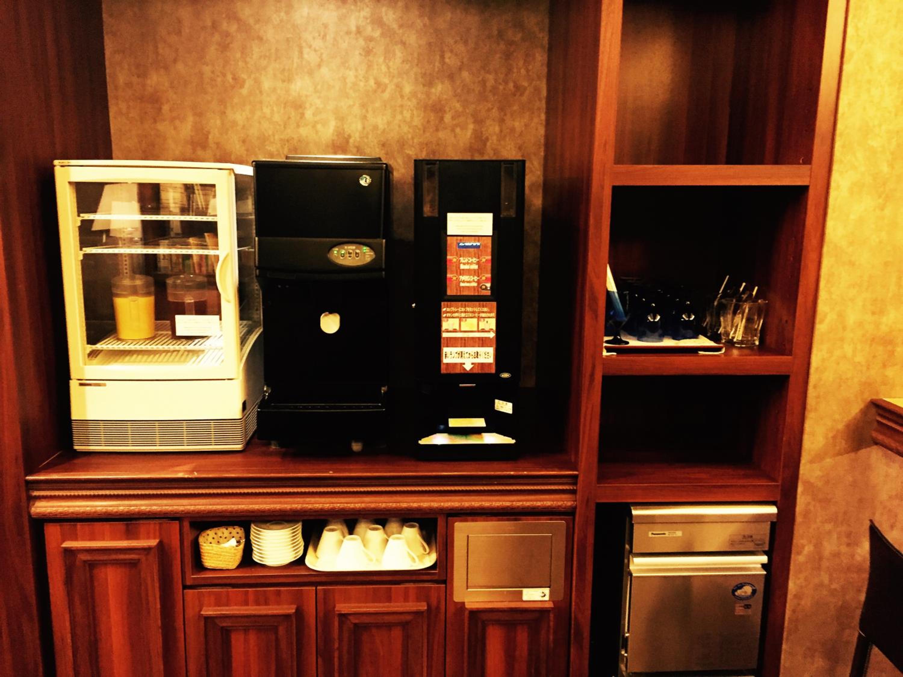 Deluxe King Room - Non-Smoking photo 2