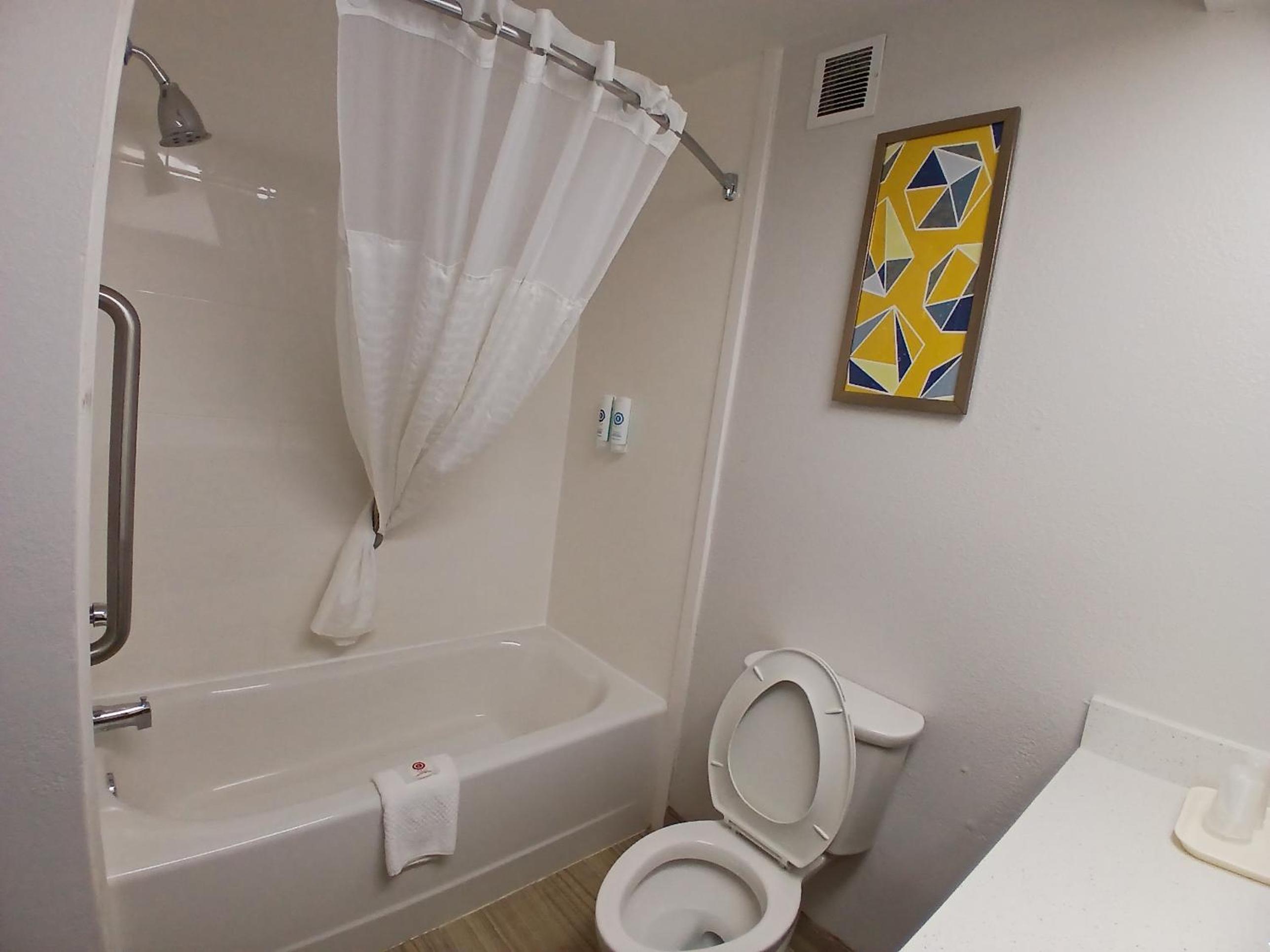 Superior Queen Room with Two Queen Beds - Non-Smoking
