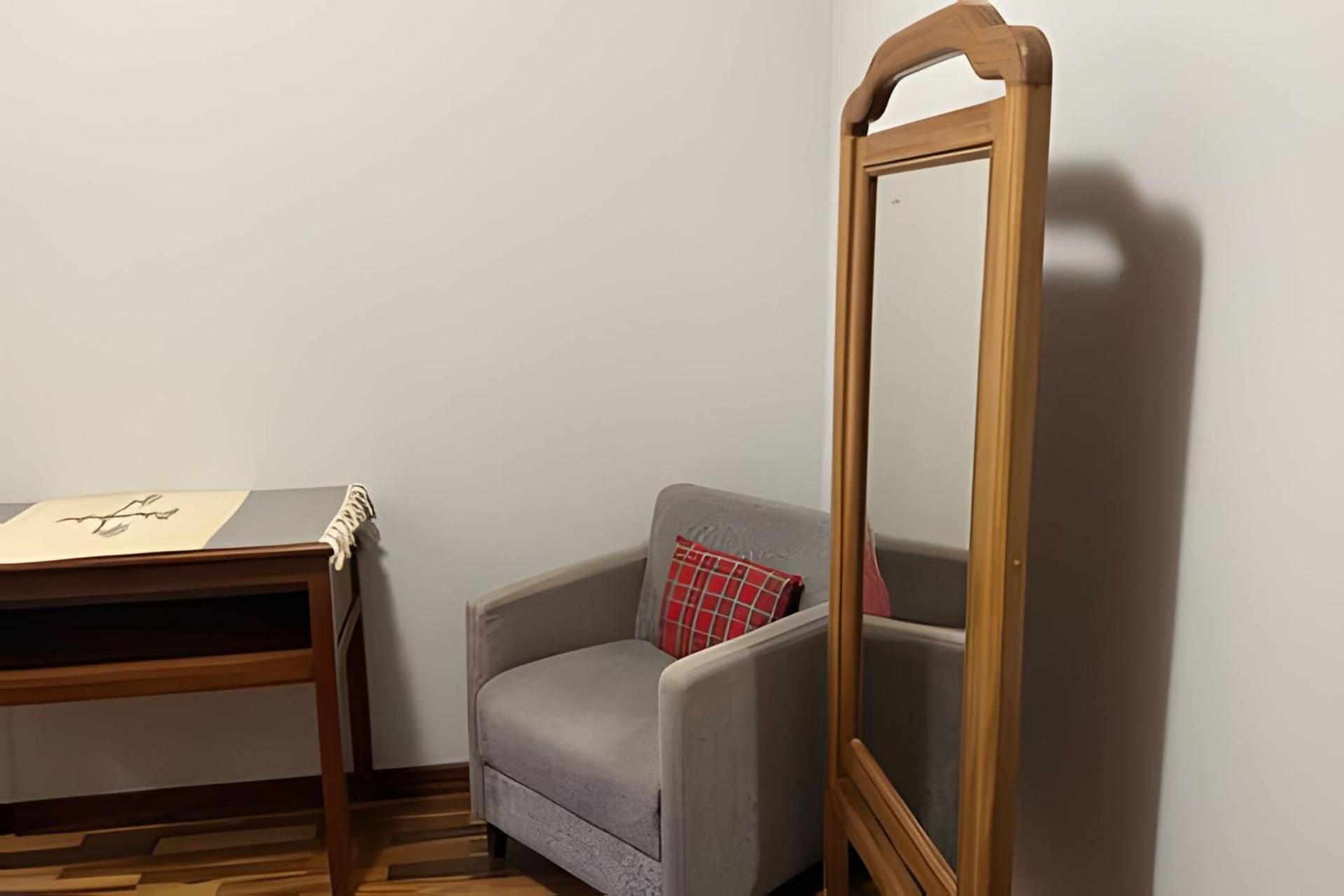 Apartment photo 2