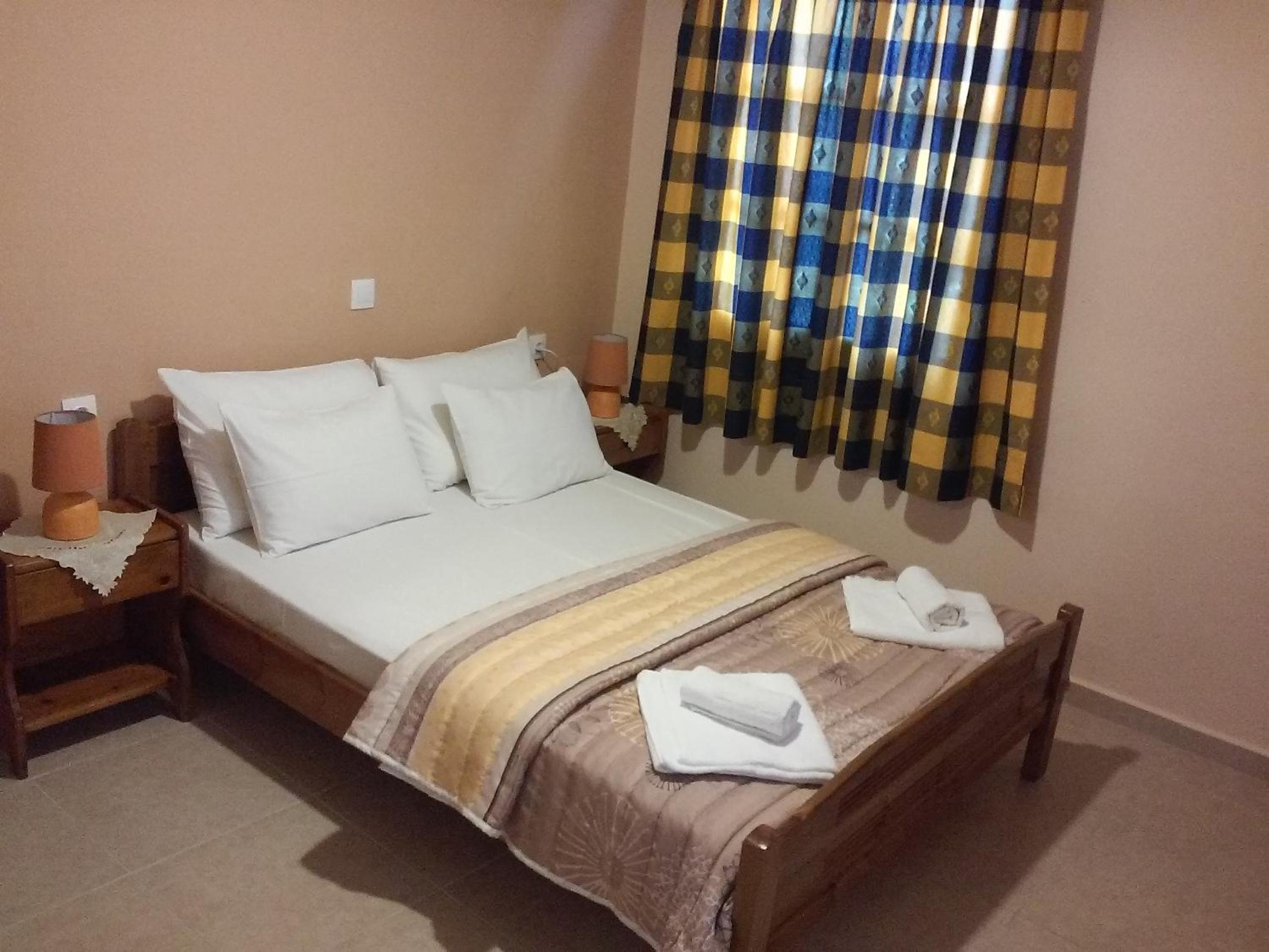 Large One-Bedroom Apartment with Sea View- mezzanine photo 1