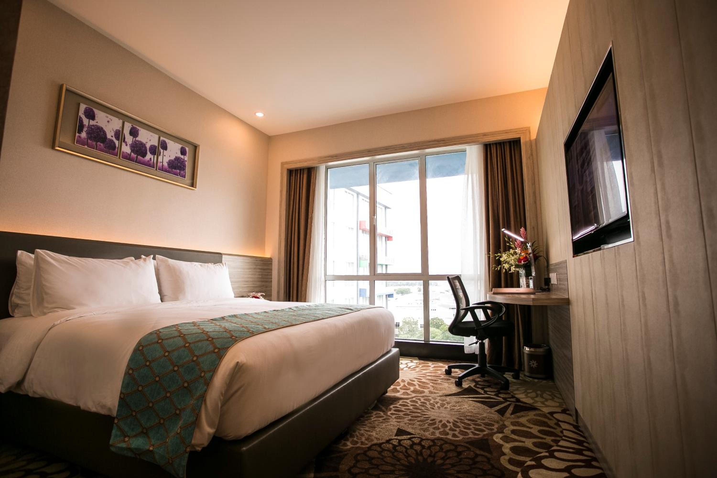 Deluxe Double Room photo 2