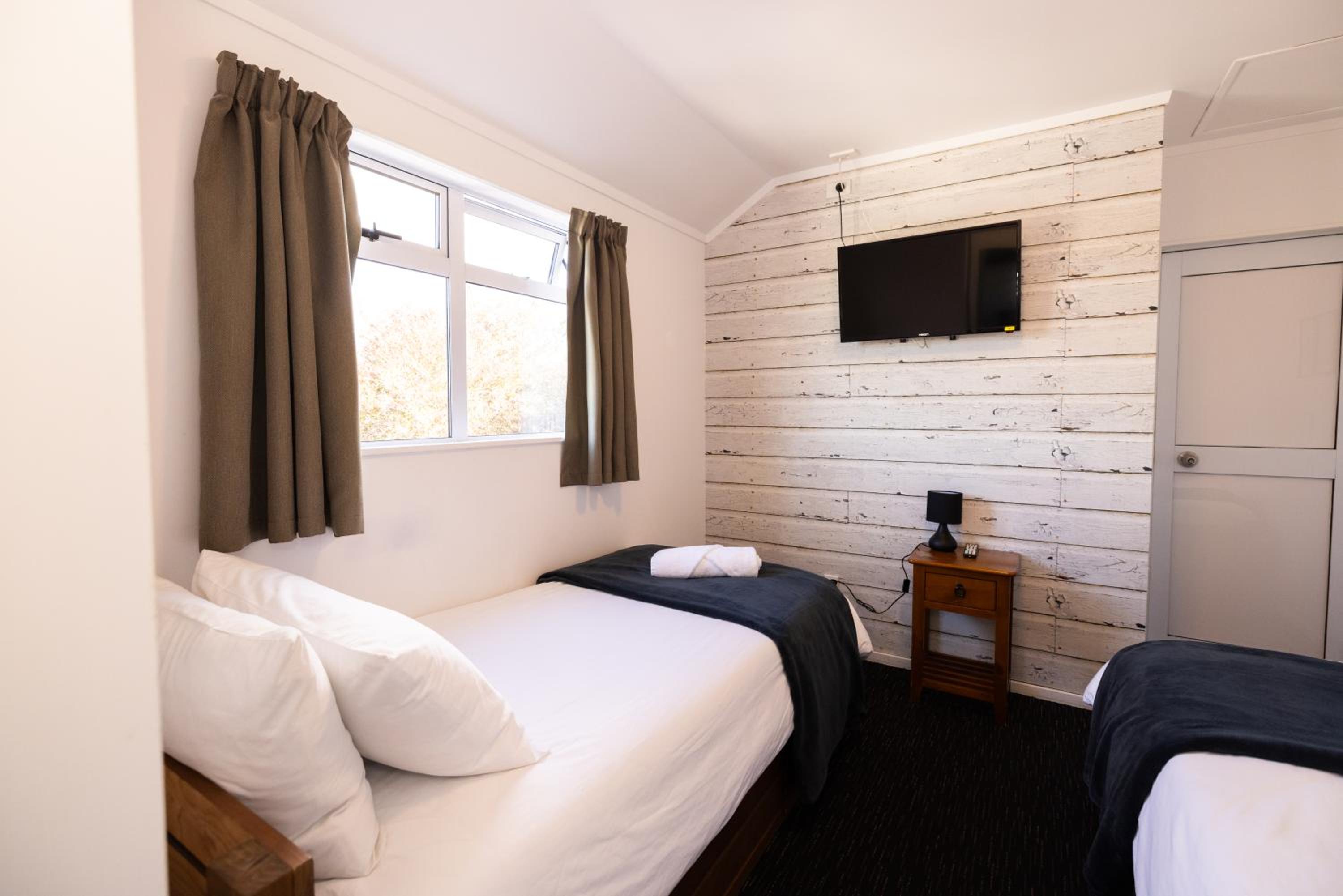 Twin Room with Ensuite  photo 2