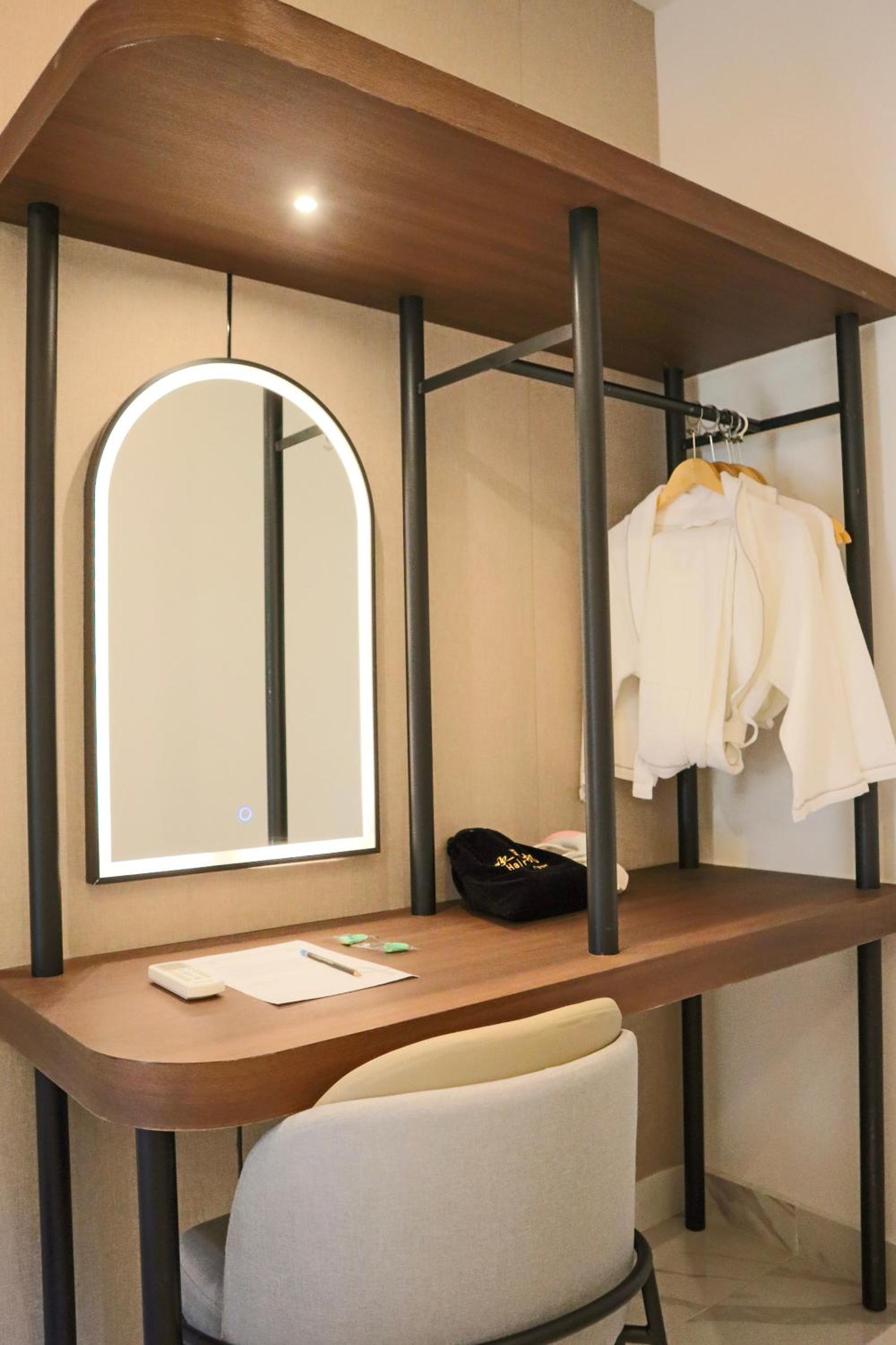 T8 Deru 2-Bedroom Suite (1 King + 2 Single) photo 1