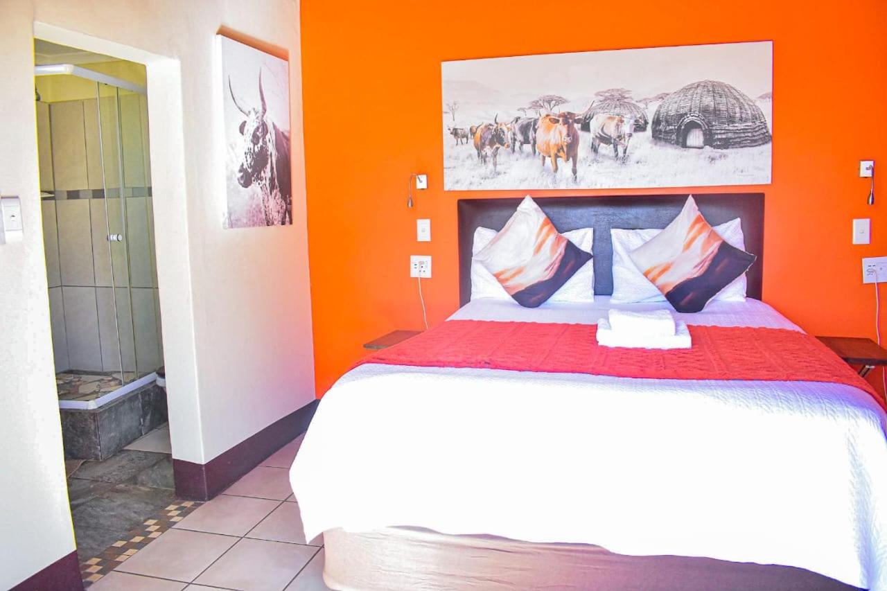 Double Room With Private Bathroom - Photo 4