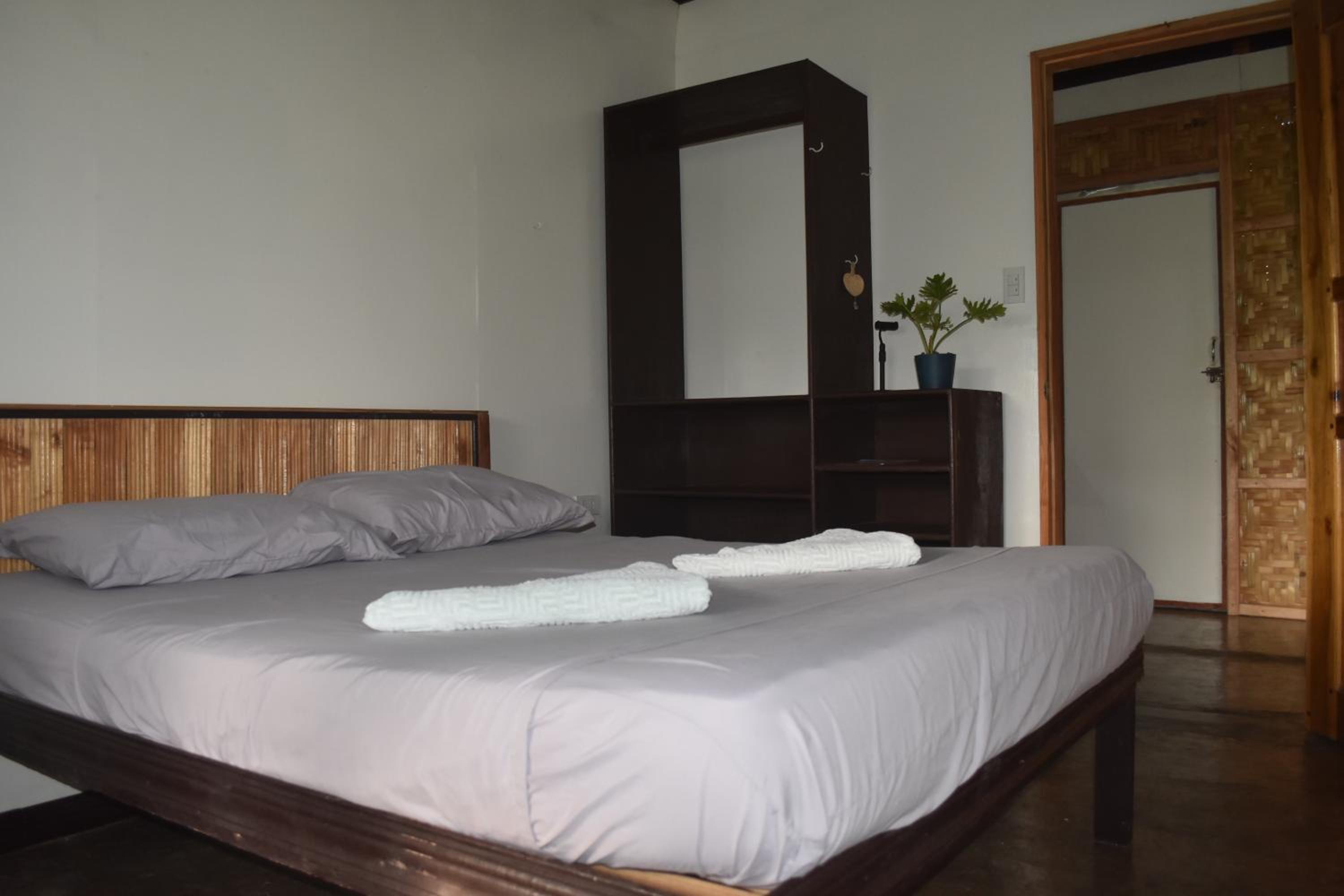 Standard Double Room with Fan photo 1