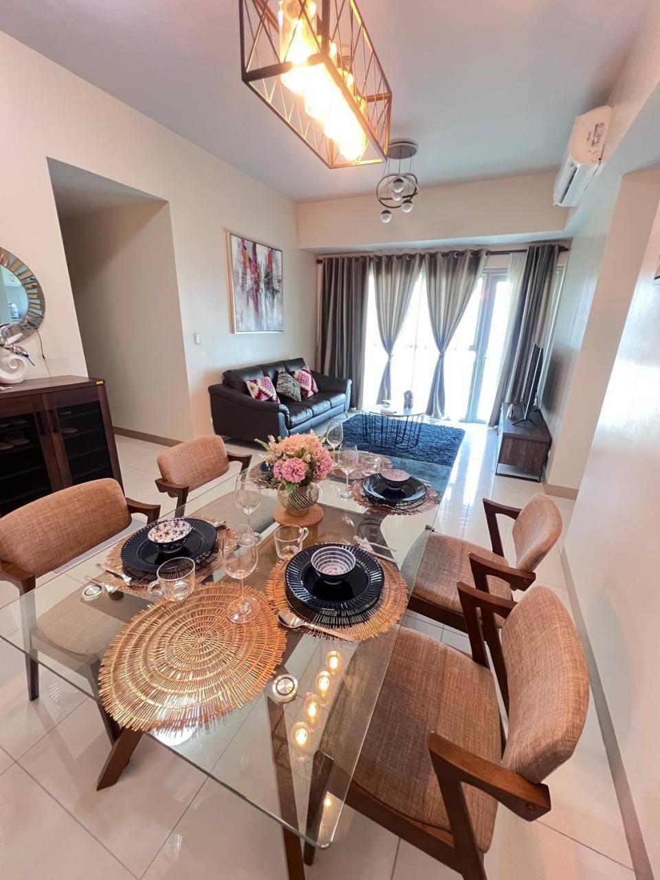 Three-Bedroom Apartment with Ocean View
