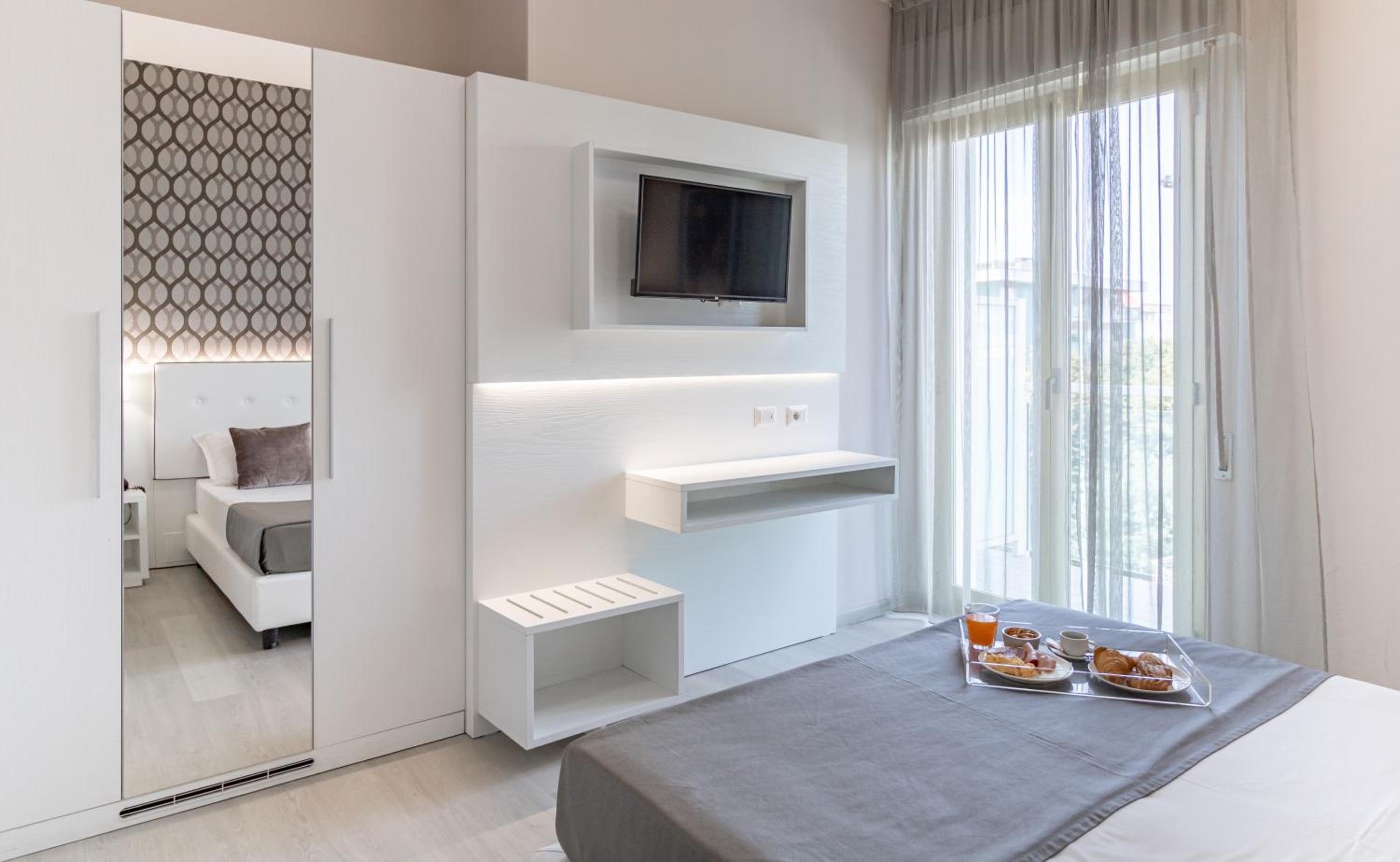 Superior Double or Twin Room - Photo 4