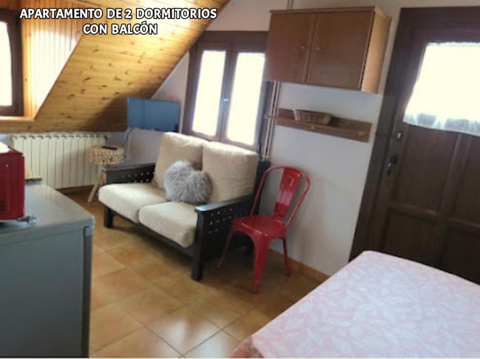 Two-Bedroom Apartment with Mountain View photo 2