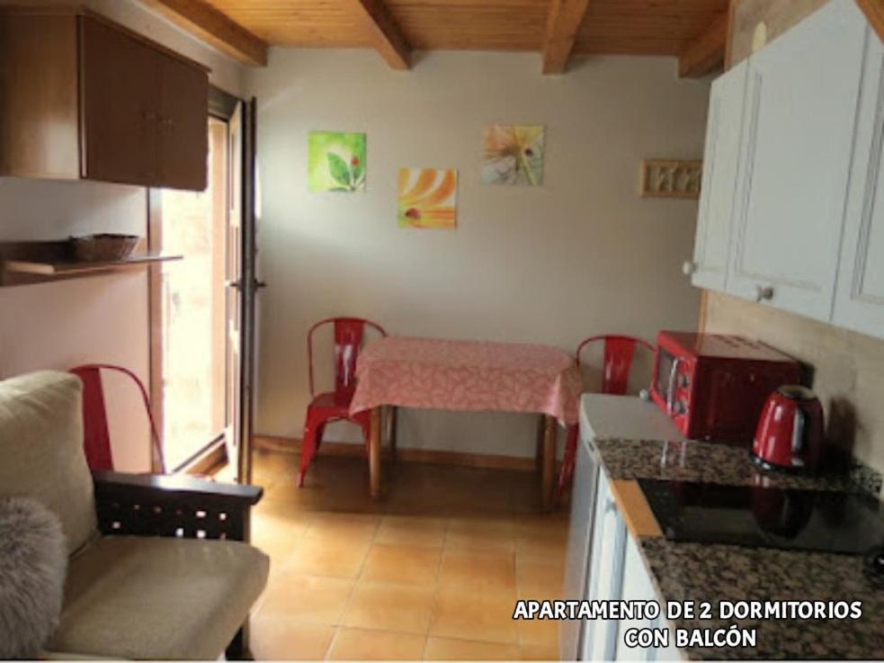 Two-Bedroom Apartment with Mountain View photo 3