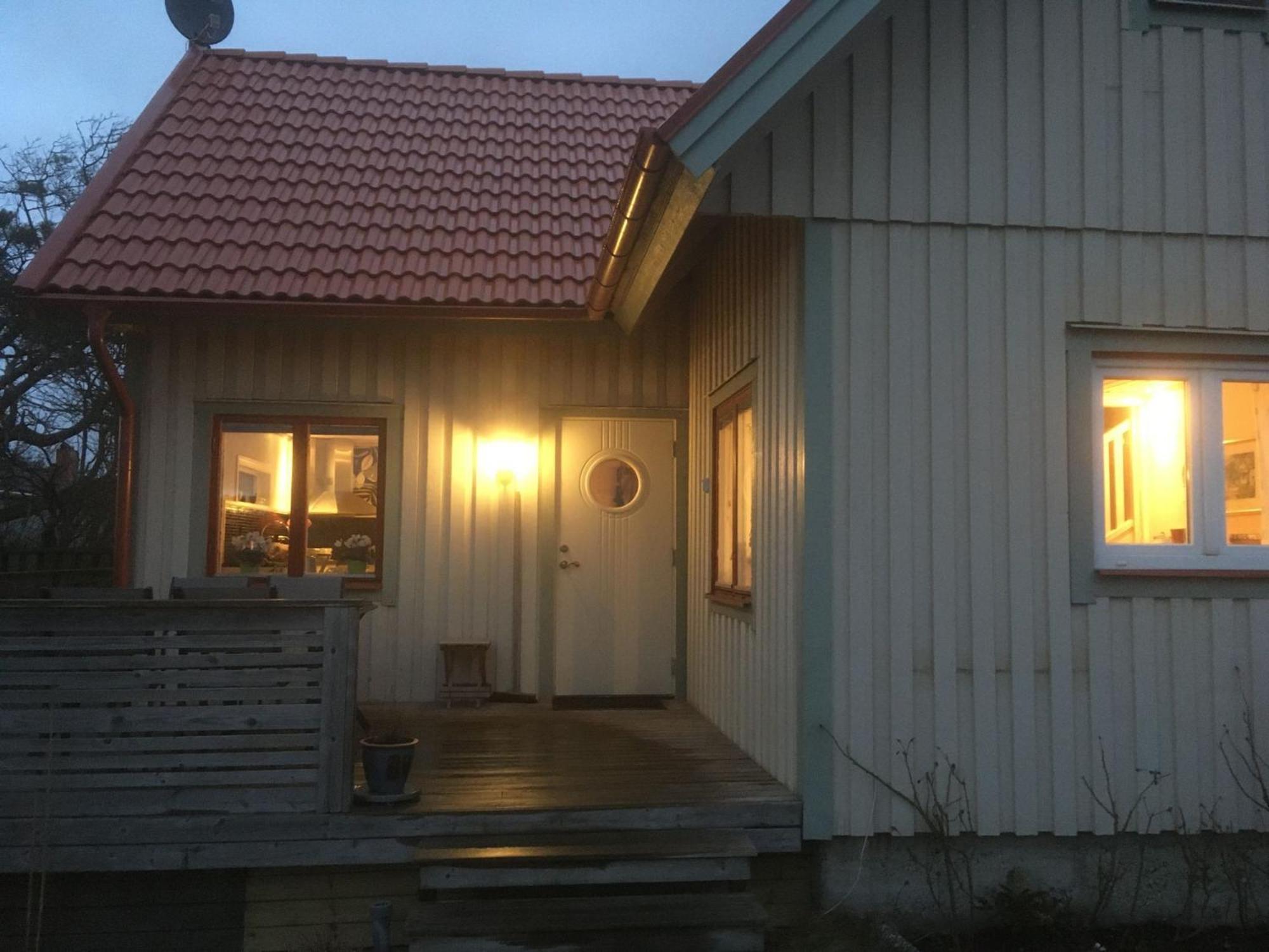 Two-Bedroom House photo 3