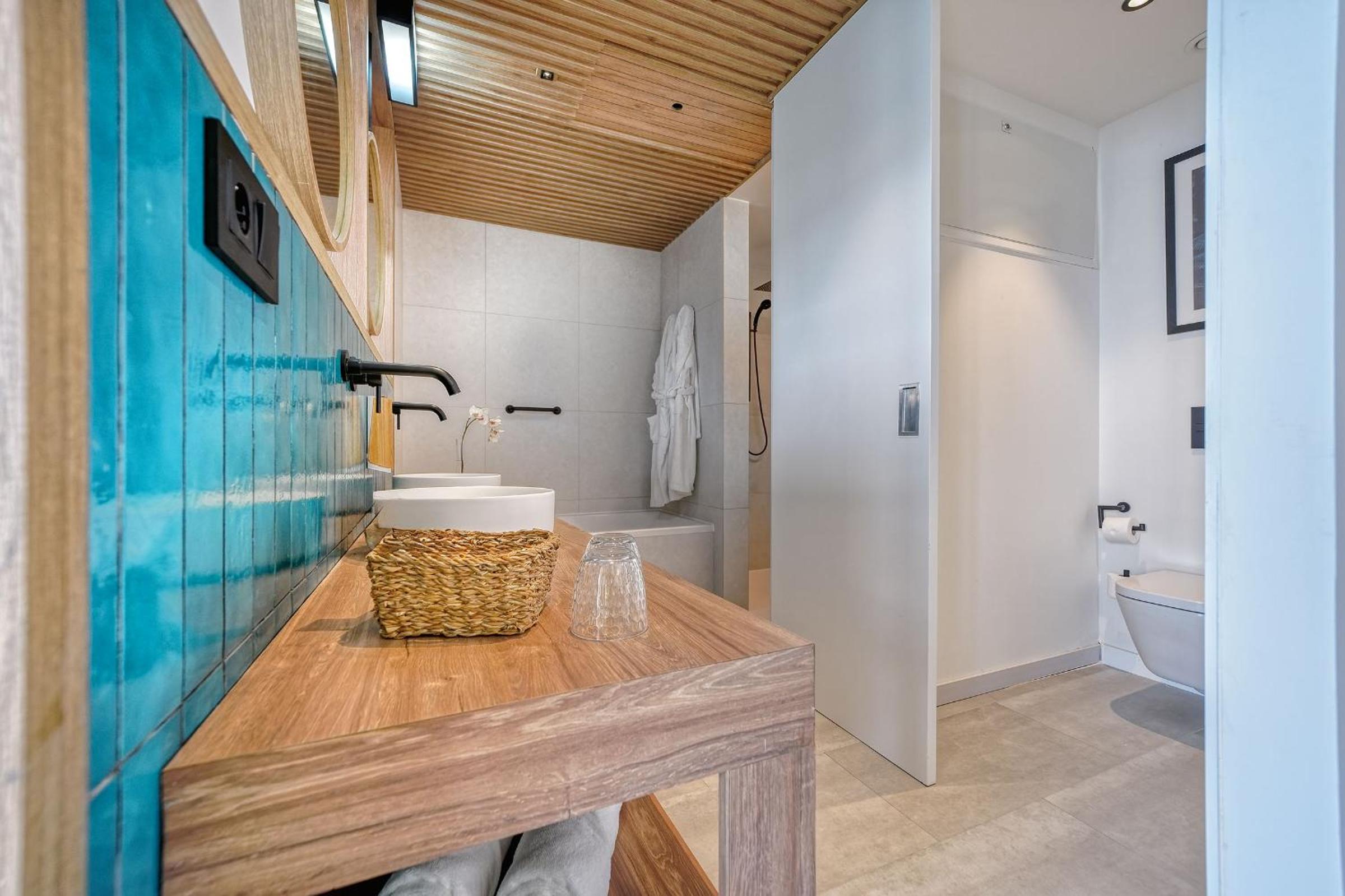 Excellence Suite with Sea View