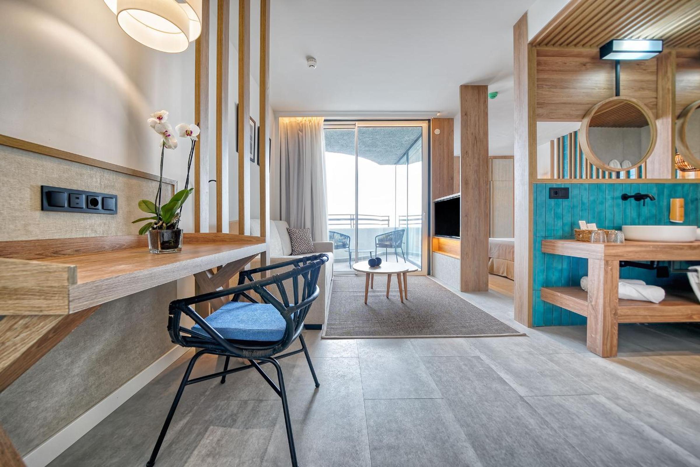 Excellence Suite with Sea View