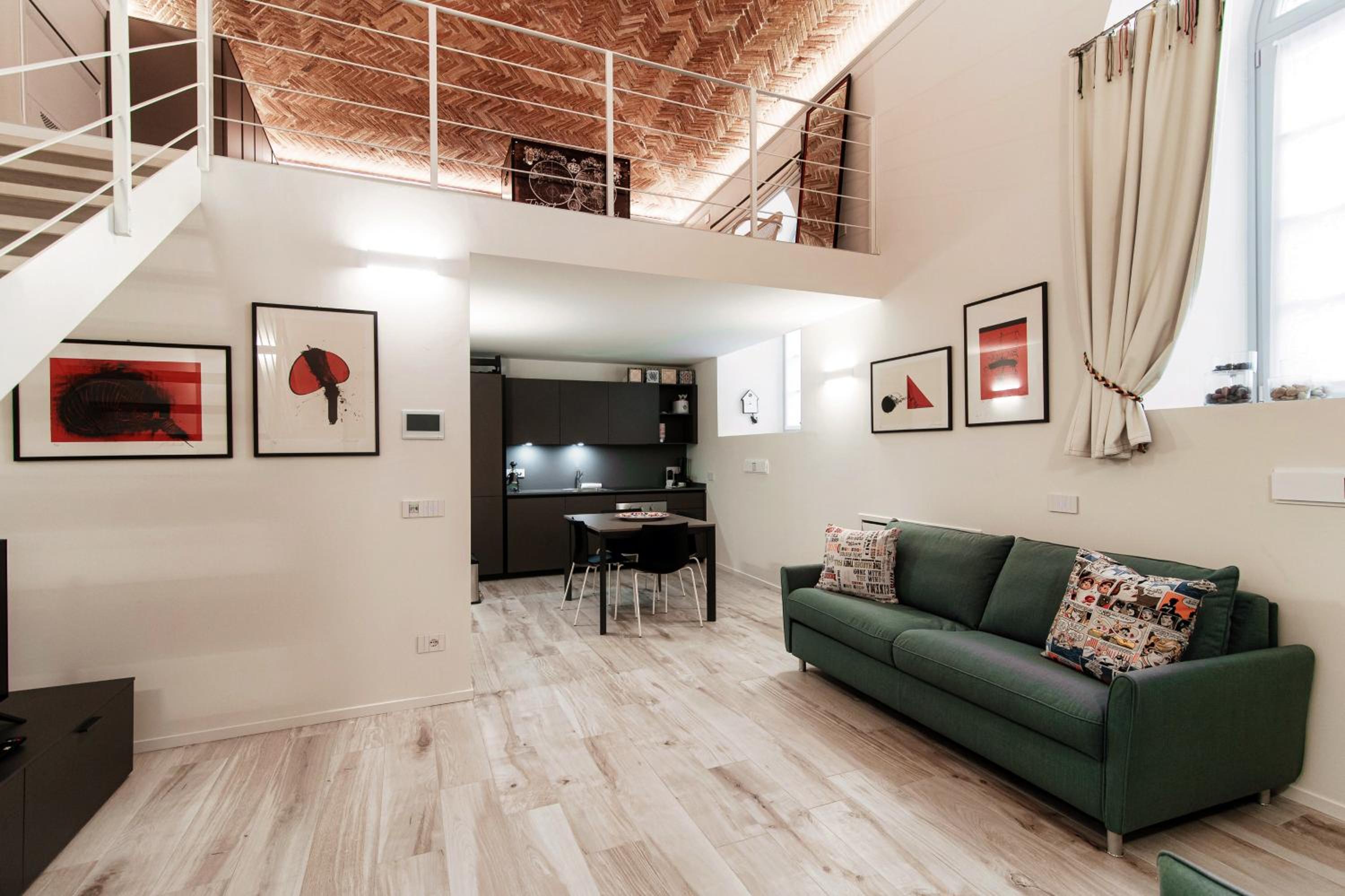 One-bedroom Loft Apartment