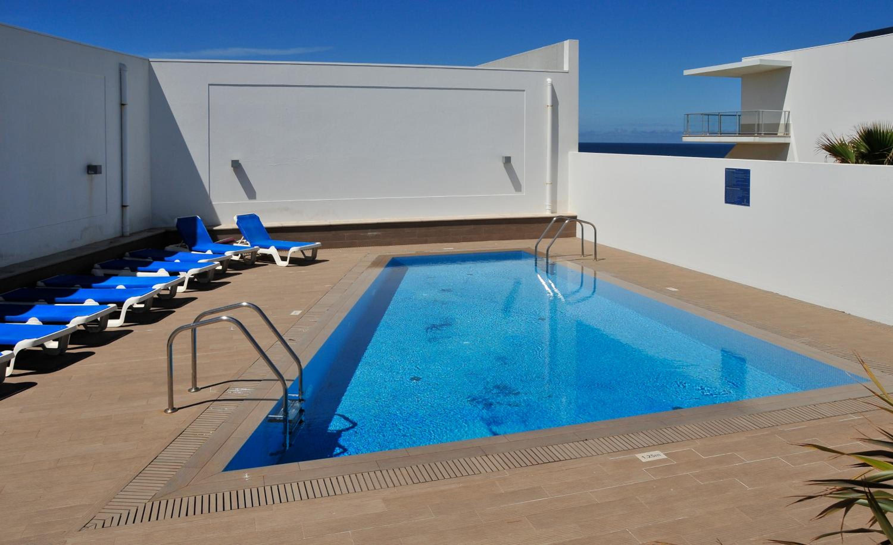 Apartment with Sea View photo 2