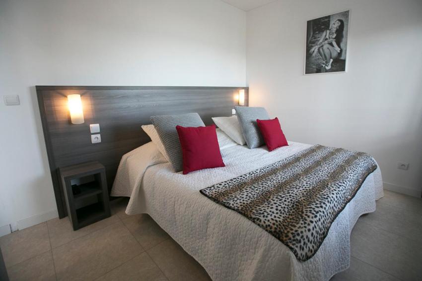 Signature Apartment With Terrace and Sea View photo 2