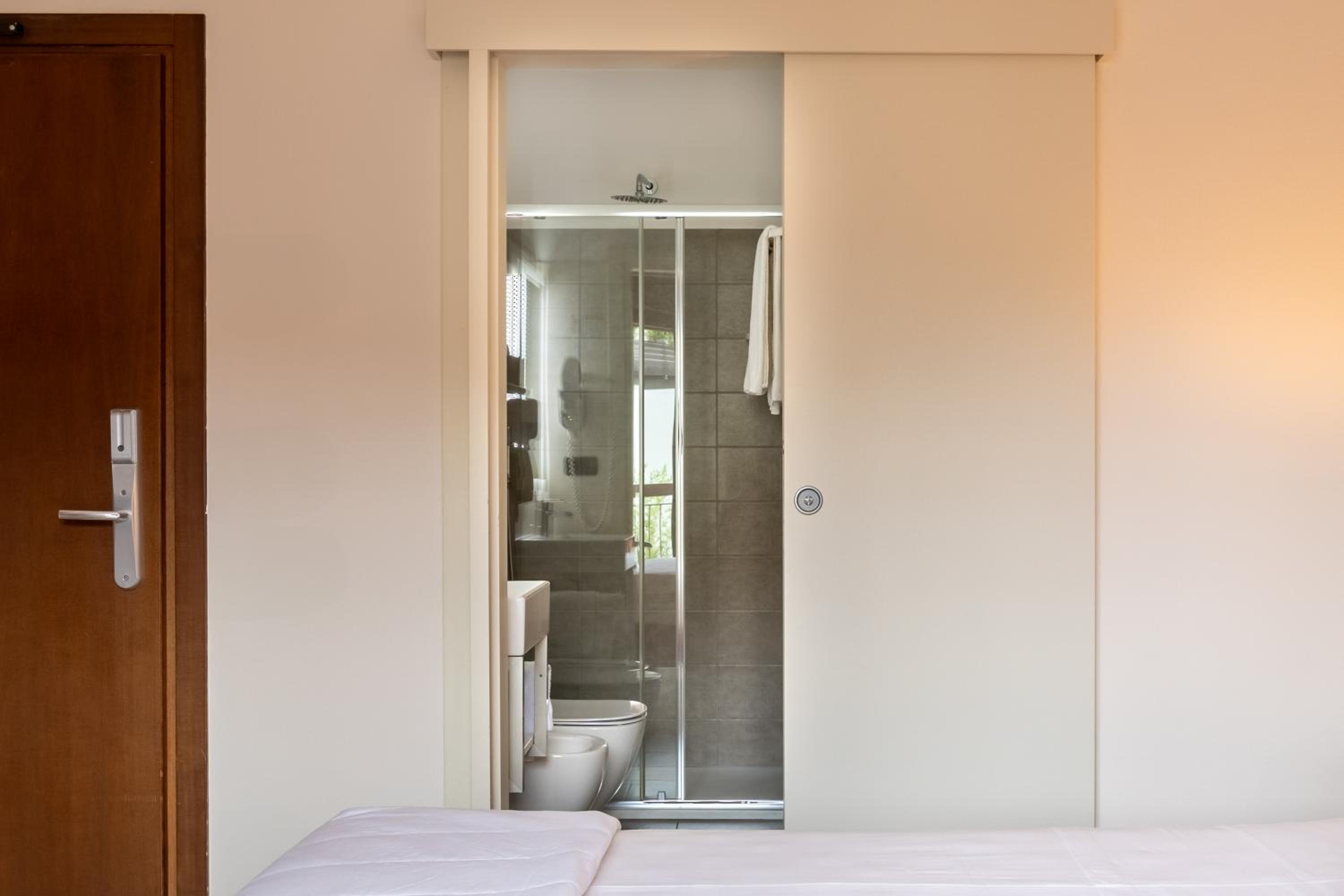 Superior Double or Twin Room with Terrace