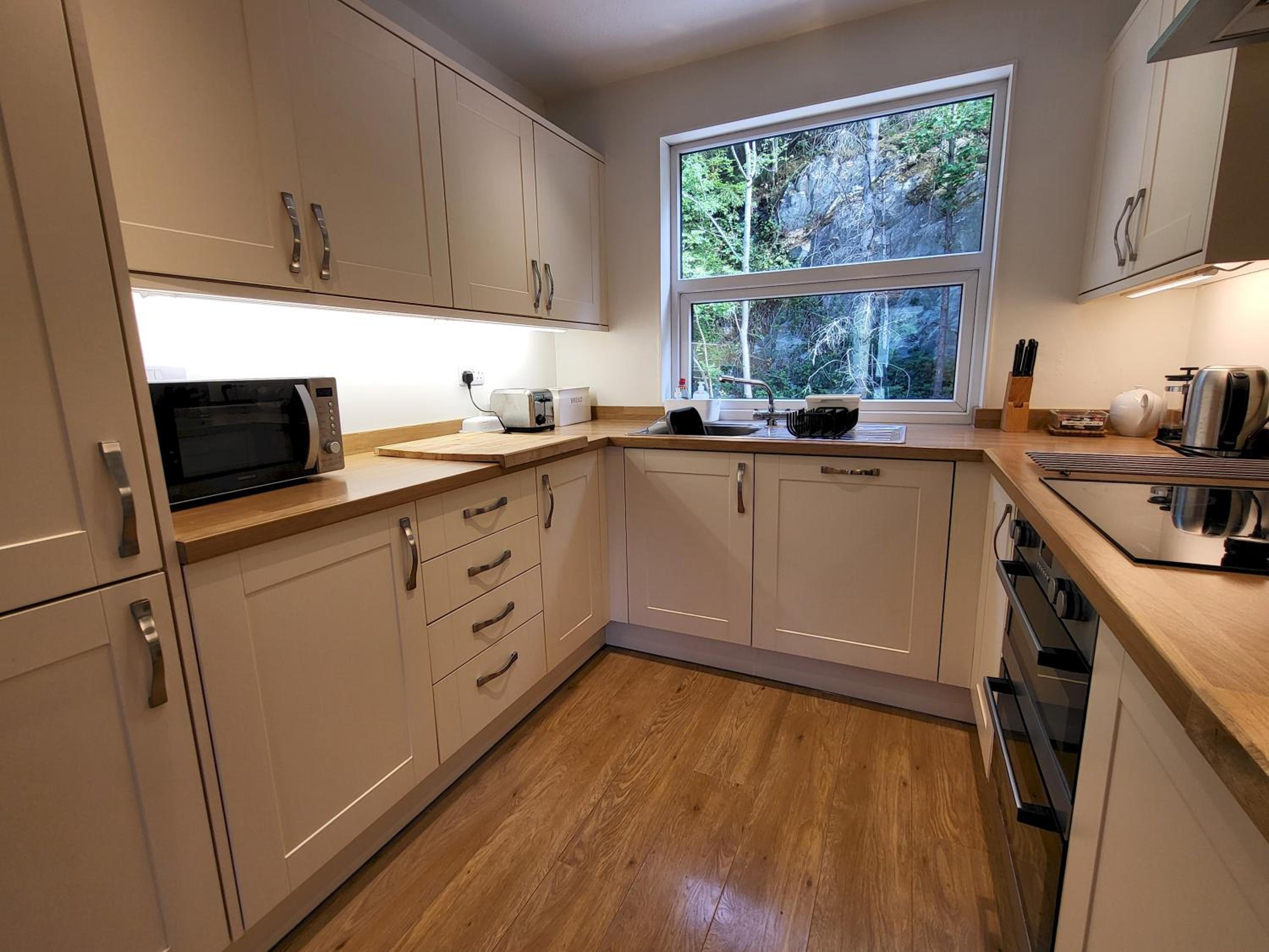 Three-Bedroom House photo 2