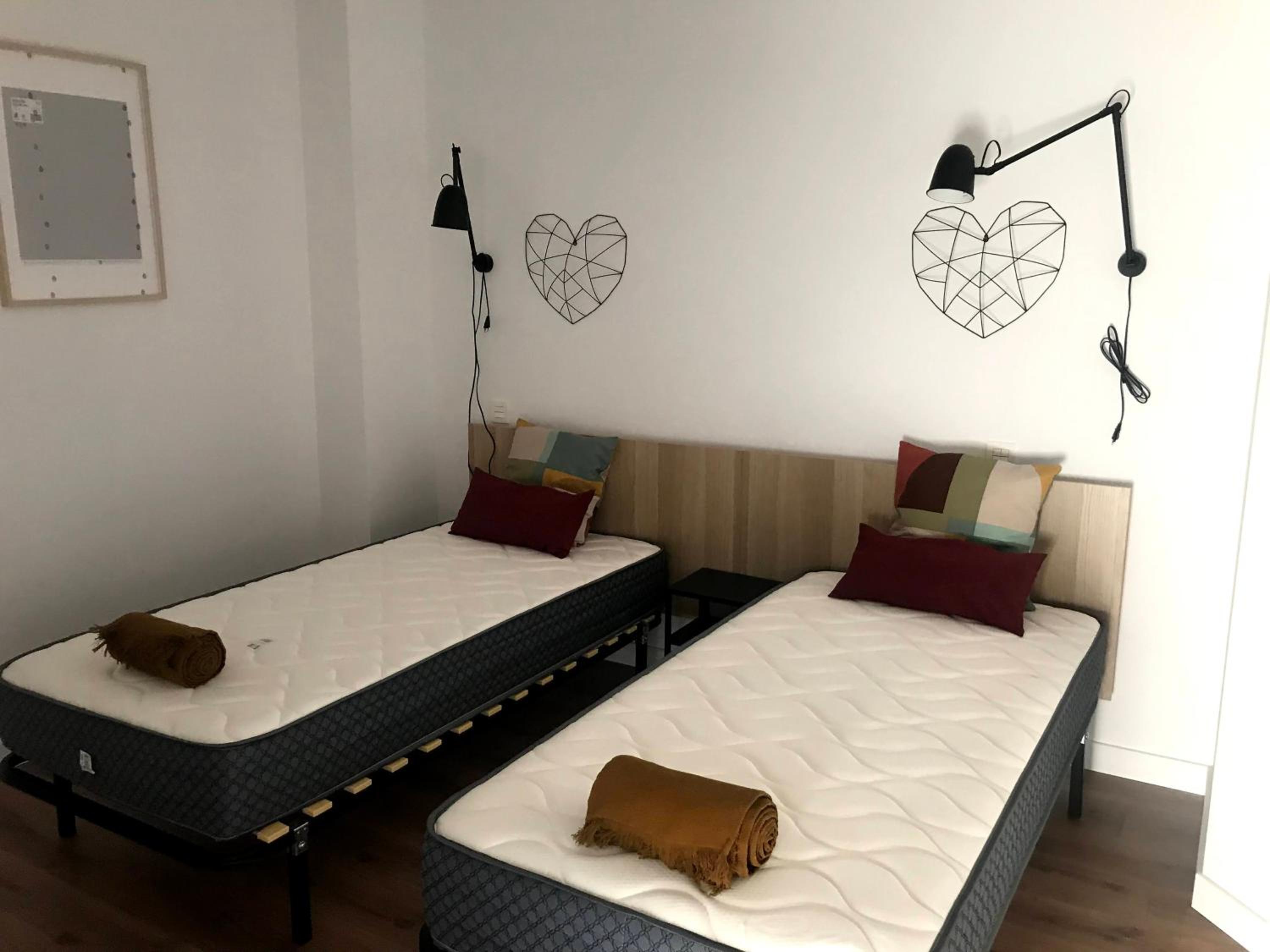 Two-Bedroom Deluxe Apartment photo 2
