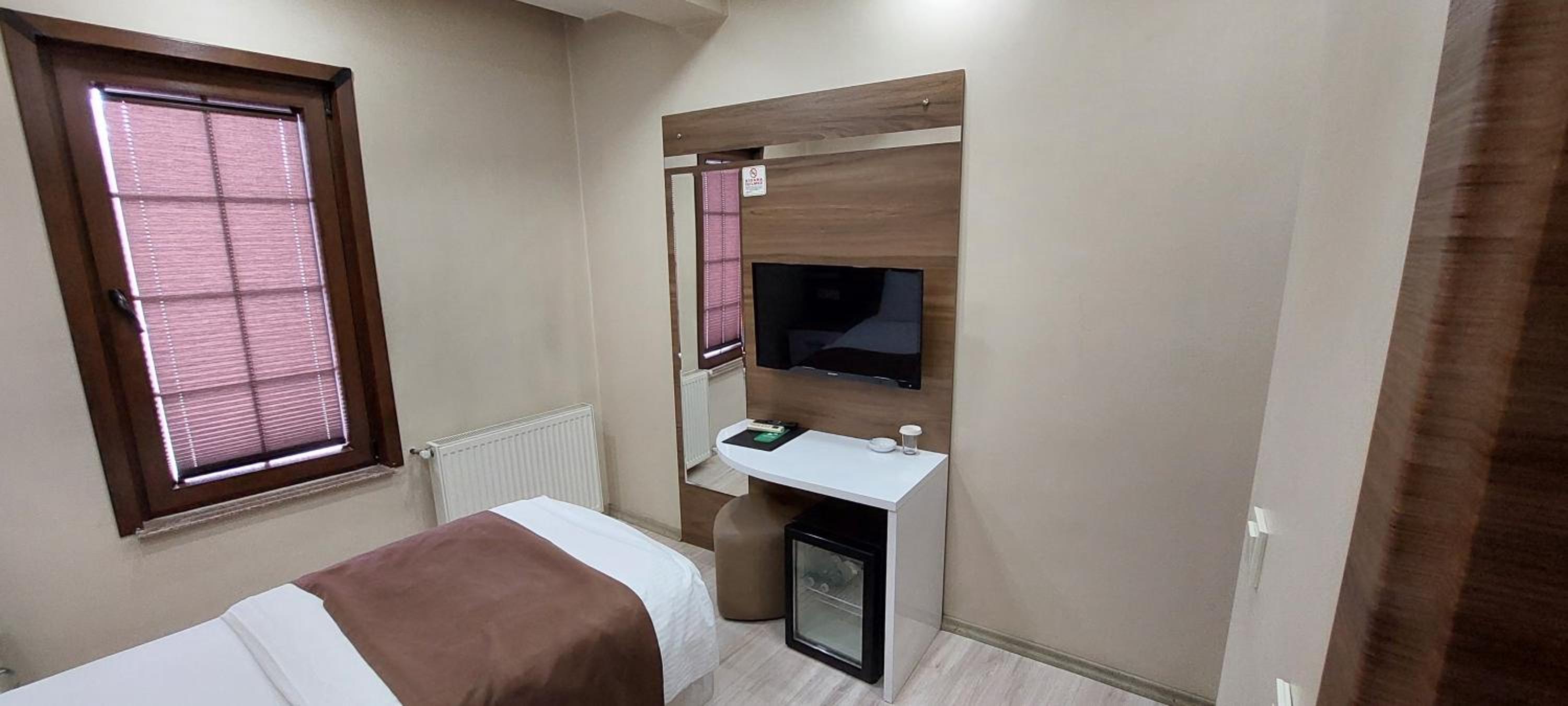 Single Room with Bathroom