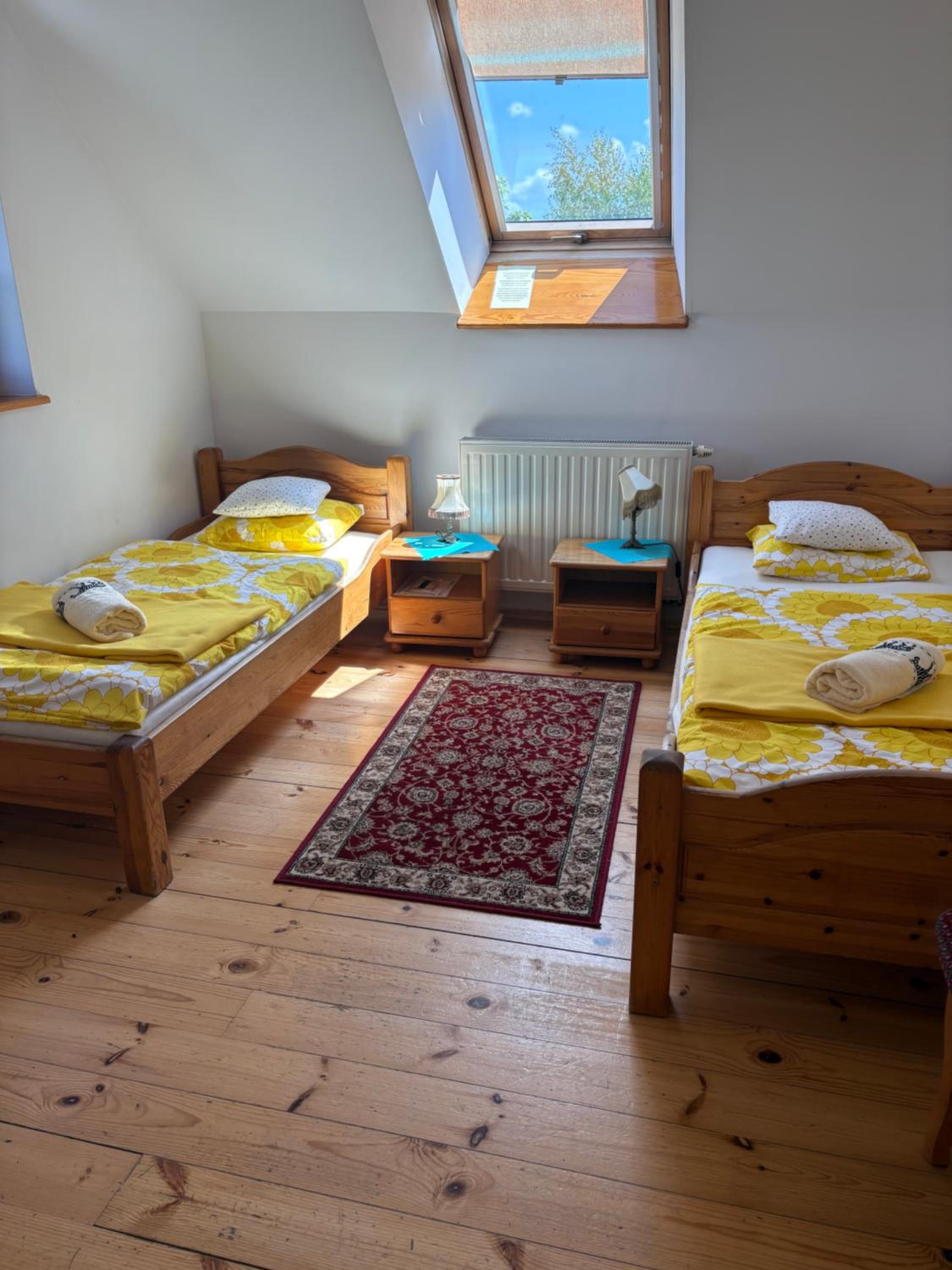 Twin Room - Photo 2