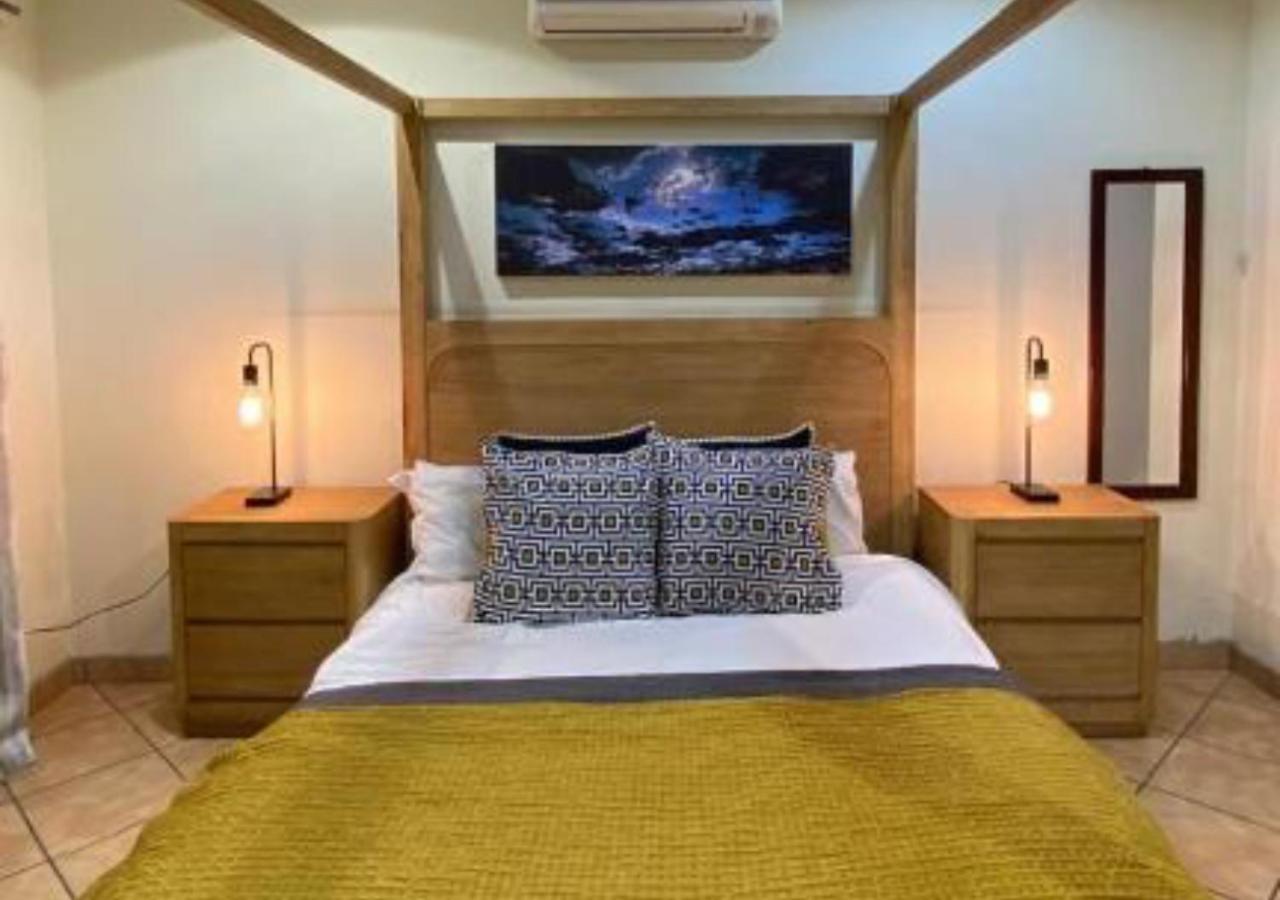 Luxury Queen Room photo 2