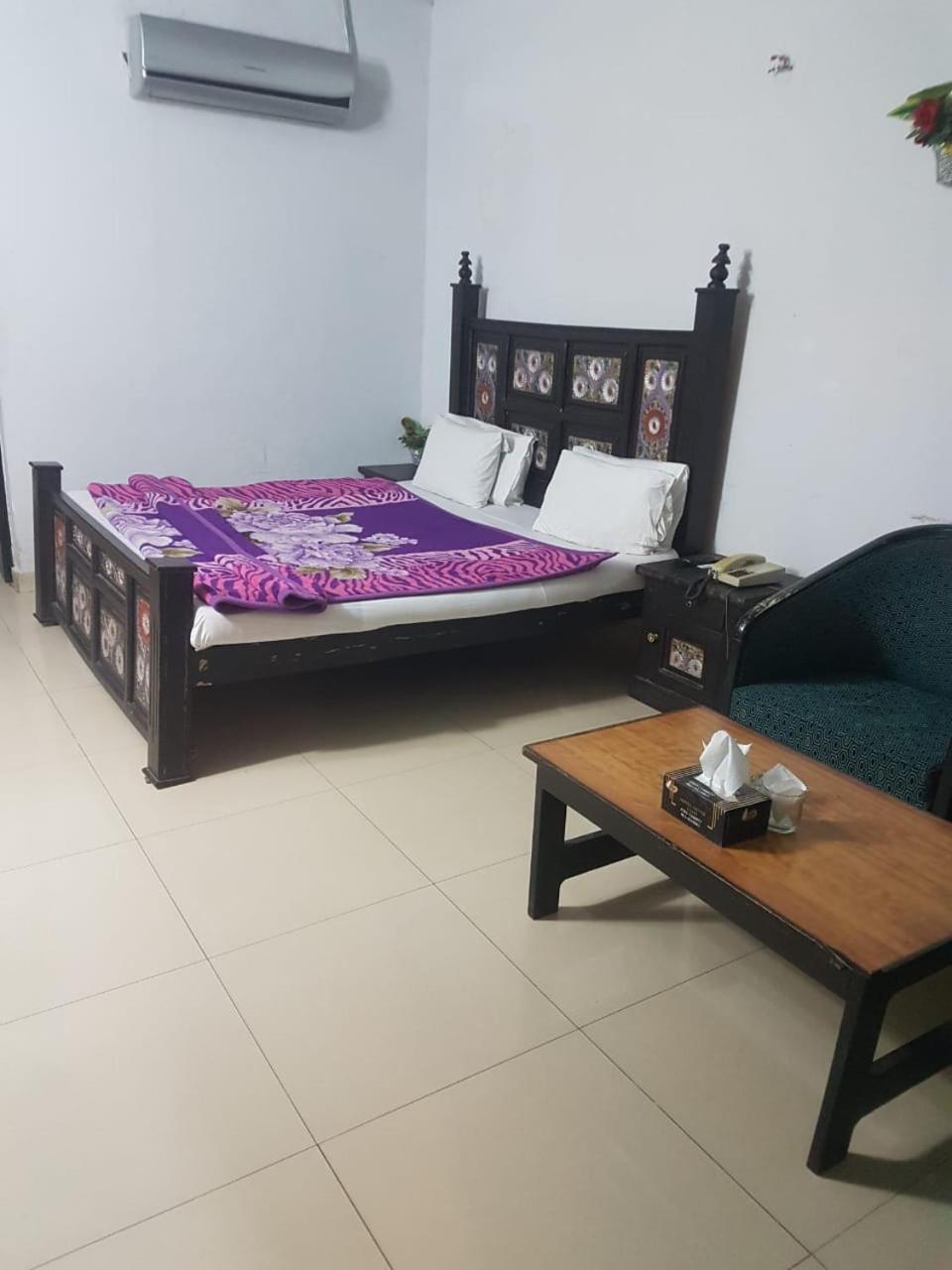 Deluxe Family Room photo 2