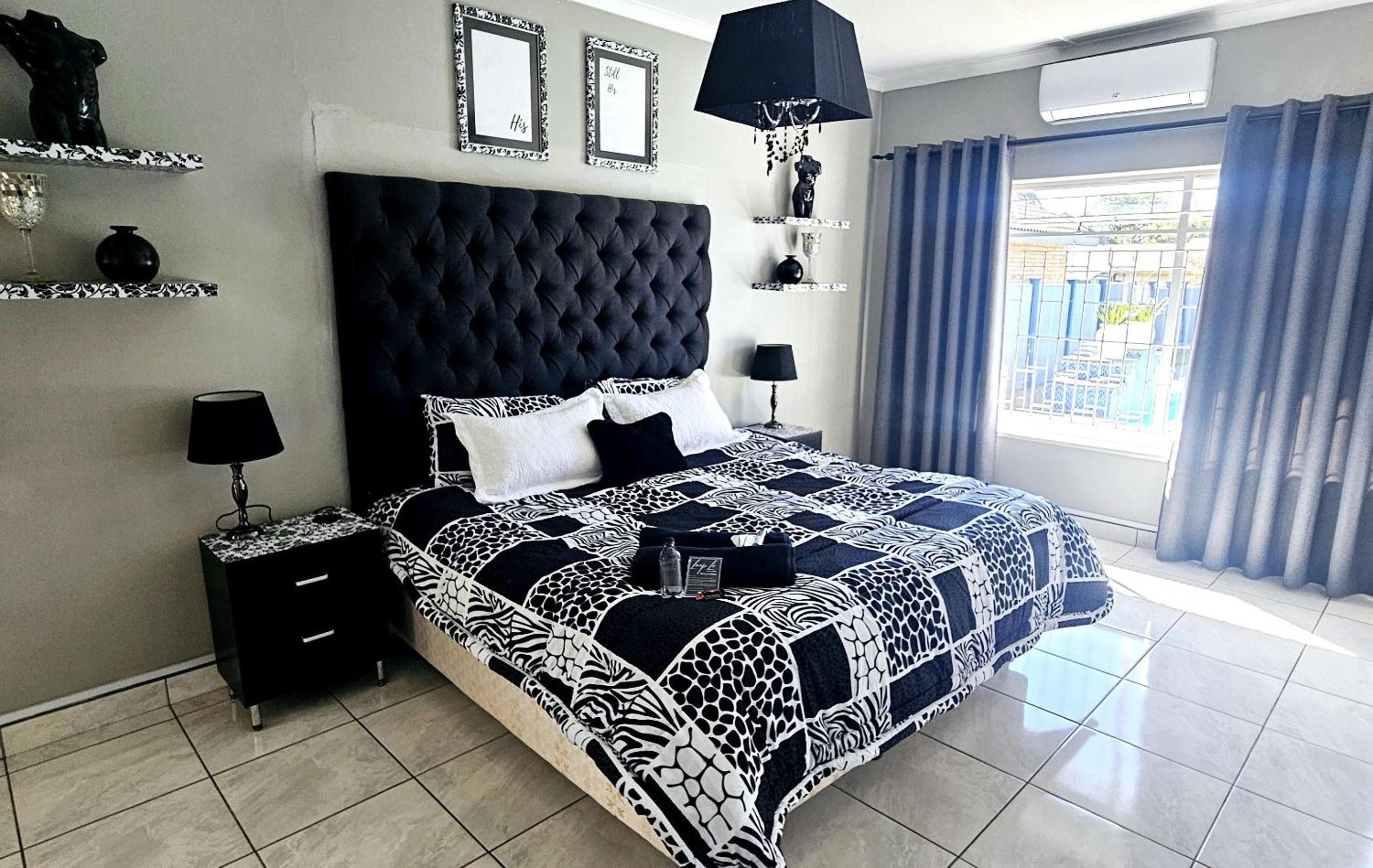 Deluxe King Suite