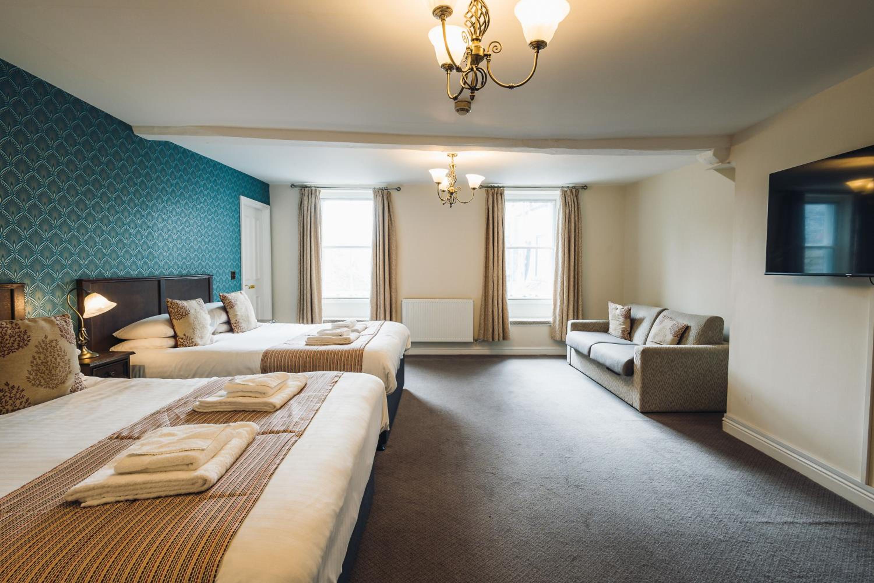 Deluxe Family Room - Photo 4