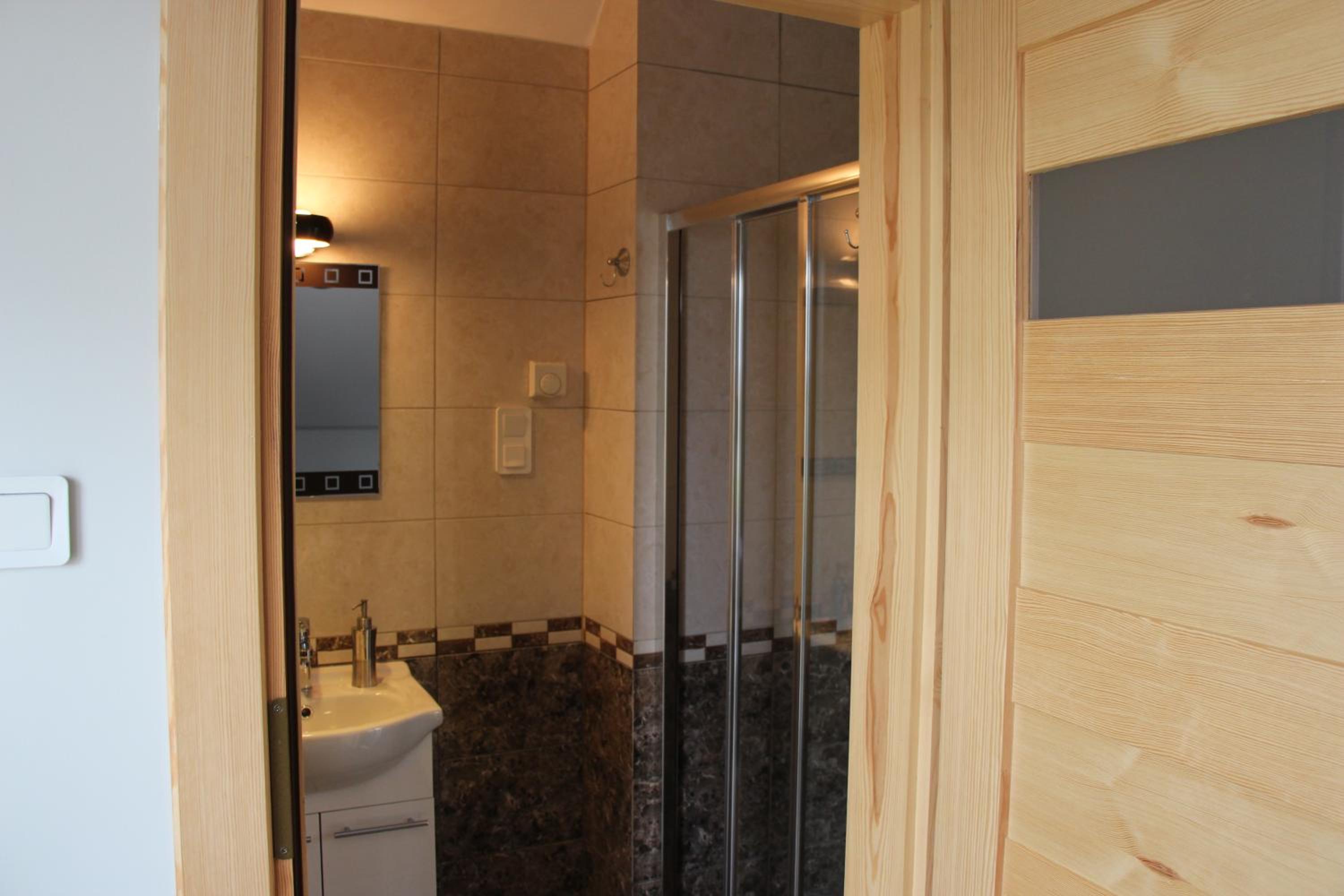 Double Room with Balcony - Photo 5
