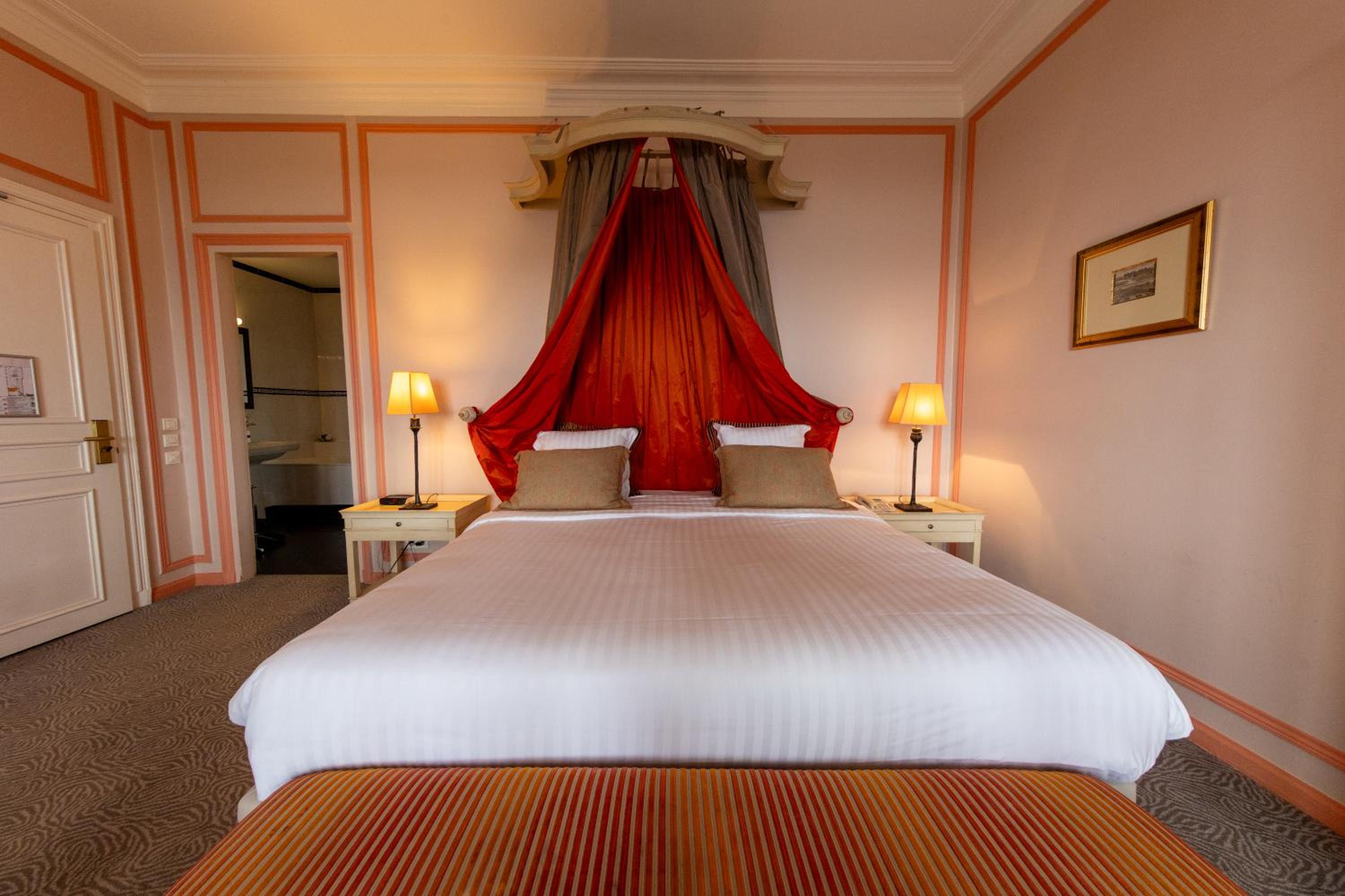 Suite - Photo 2