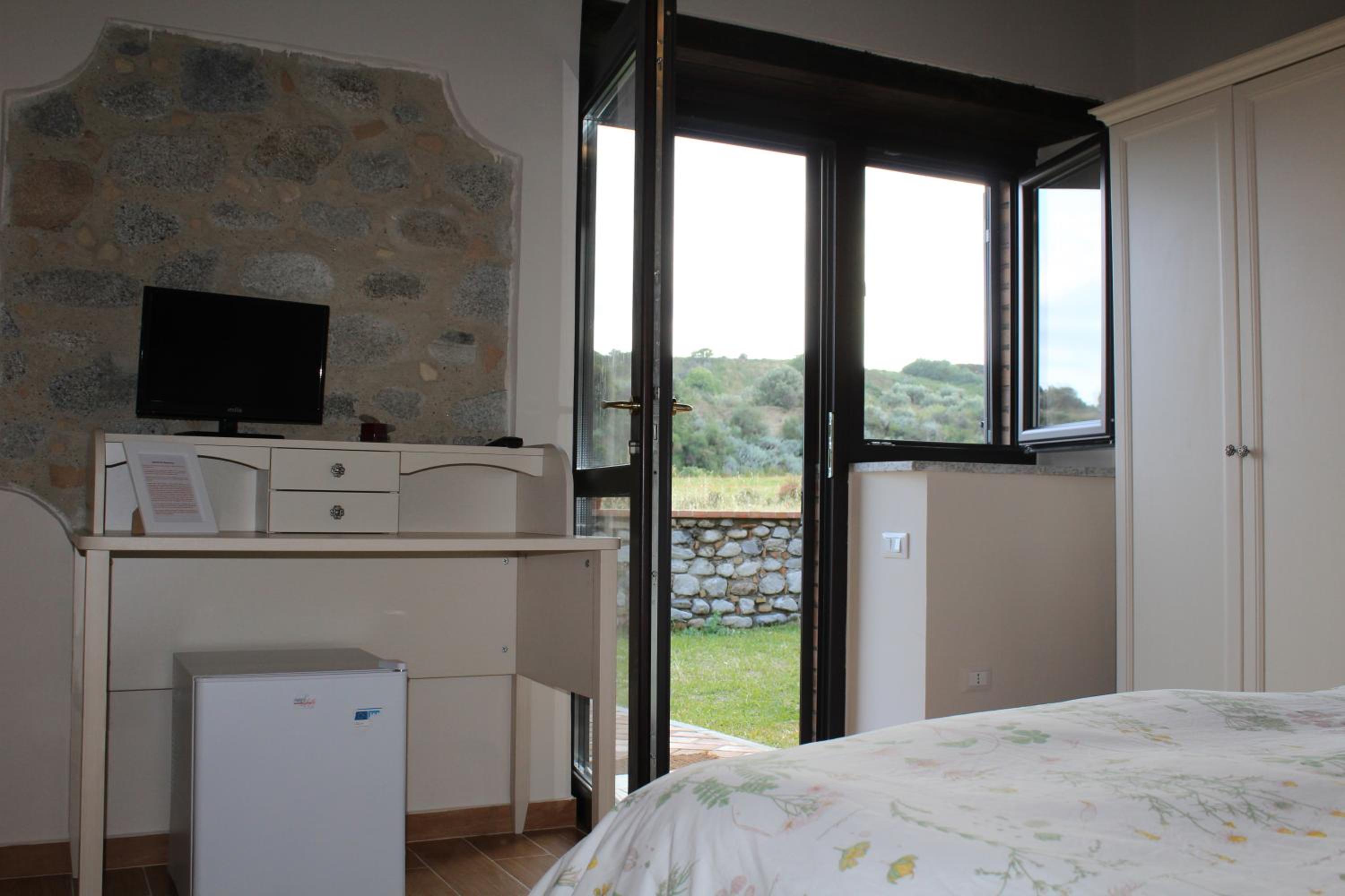 Double Room with Sea View photo 3